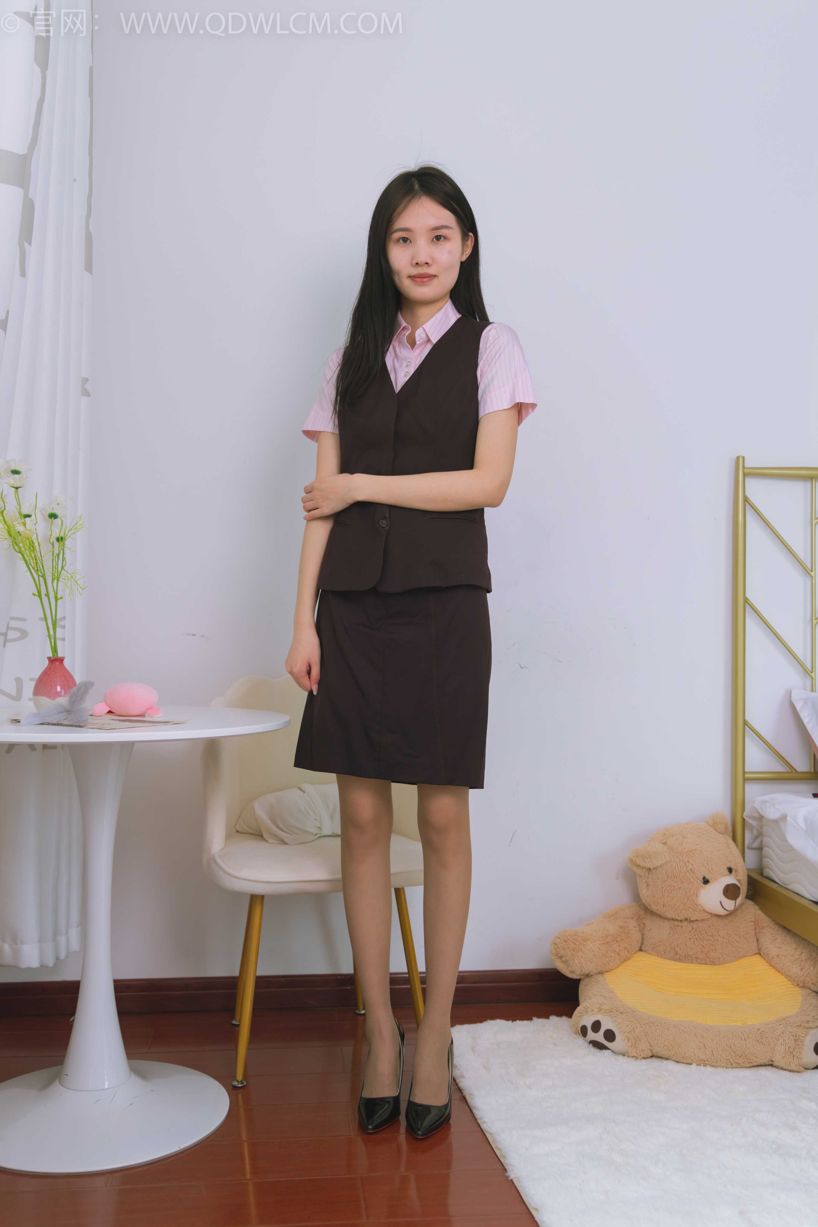 物恋传媒 NO.1653 颜颜-不同的夏天 [150P-1V-3.64G]