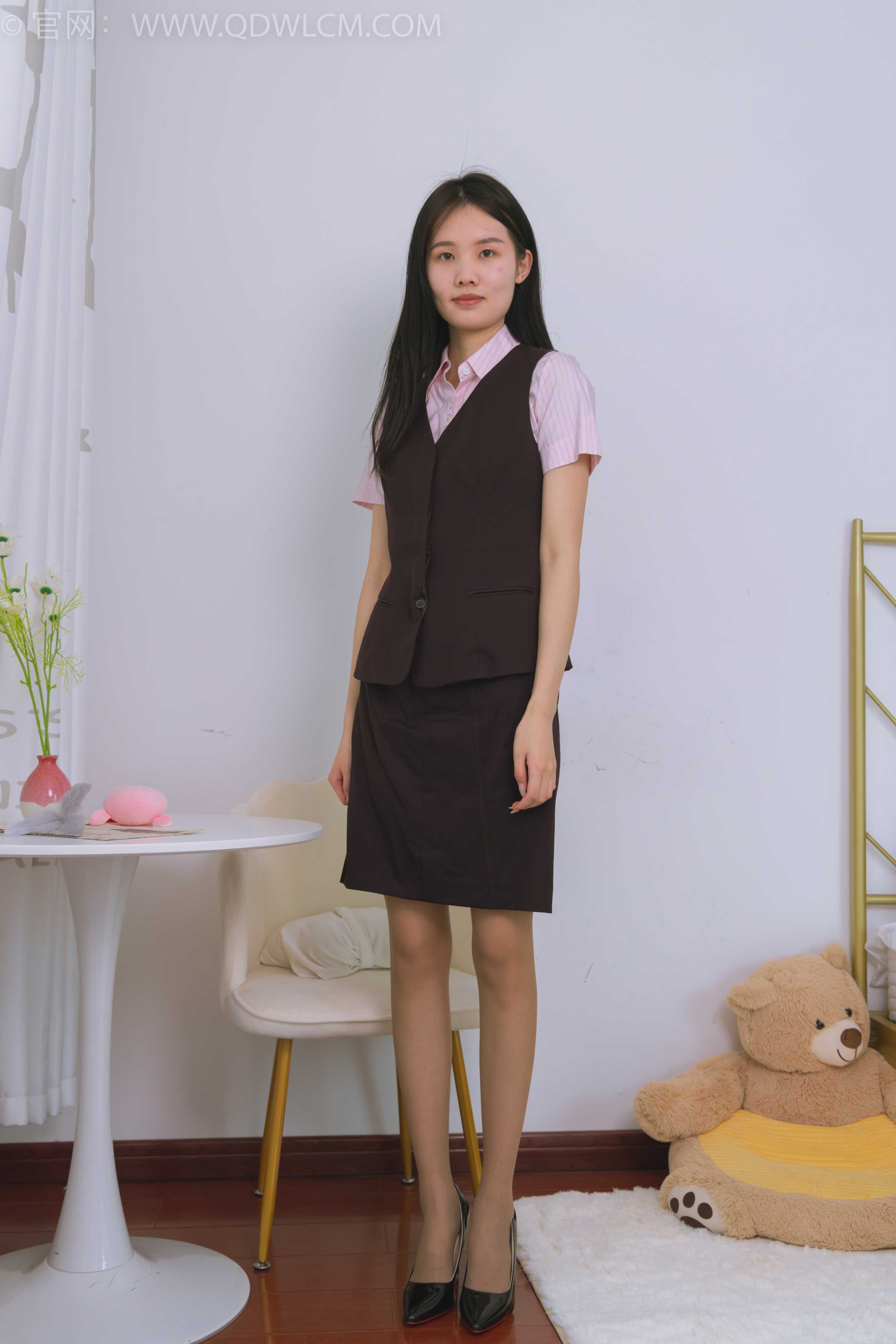 物恋传媒 NO.1653 颜颜-不同的夏天 [150P-1V-3.64G]
