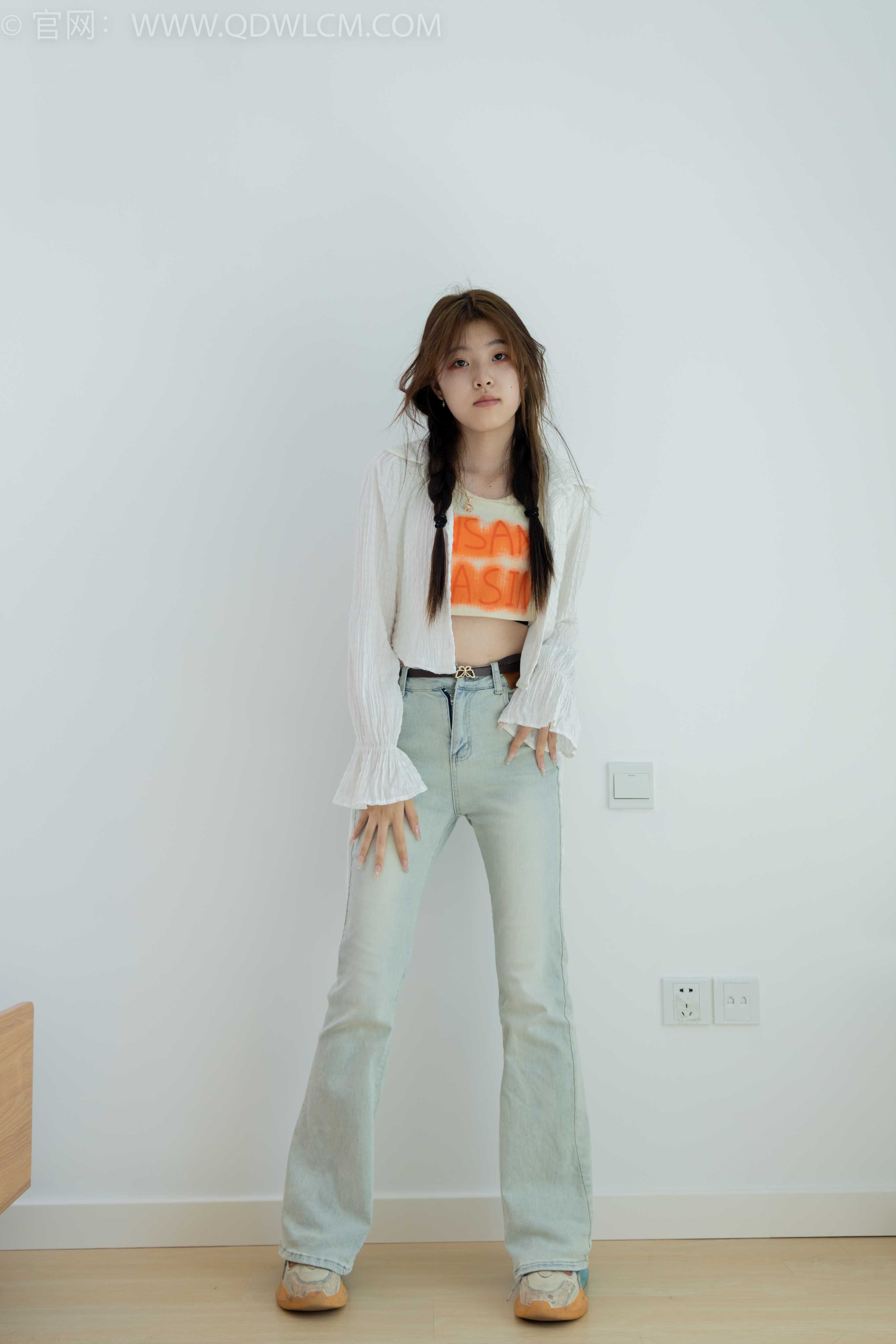 物恋传媒 NO.1661 小谨-新人驾到 [158P-1V-3.84G]