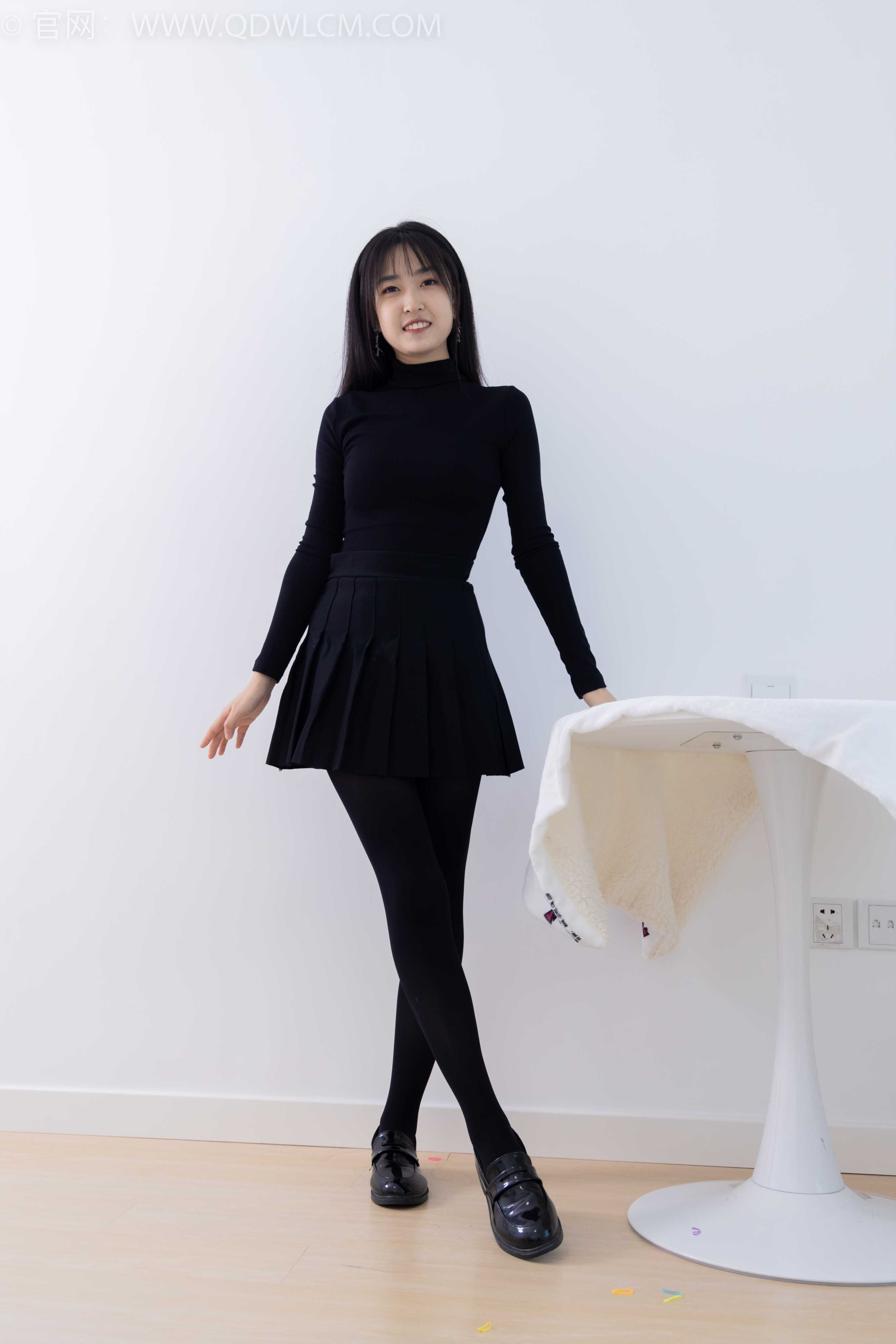 物恋传媒 NO.1677 嘉木-夏日重逢 [156P-1V-3.46G]