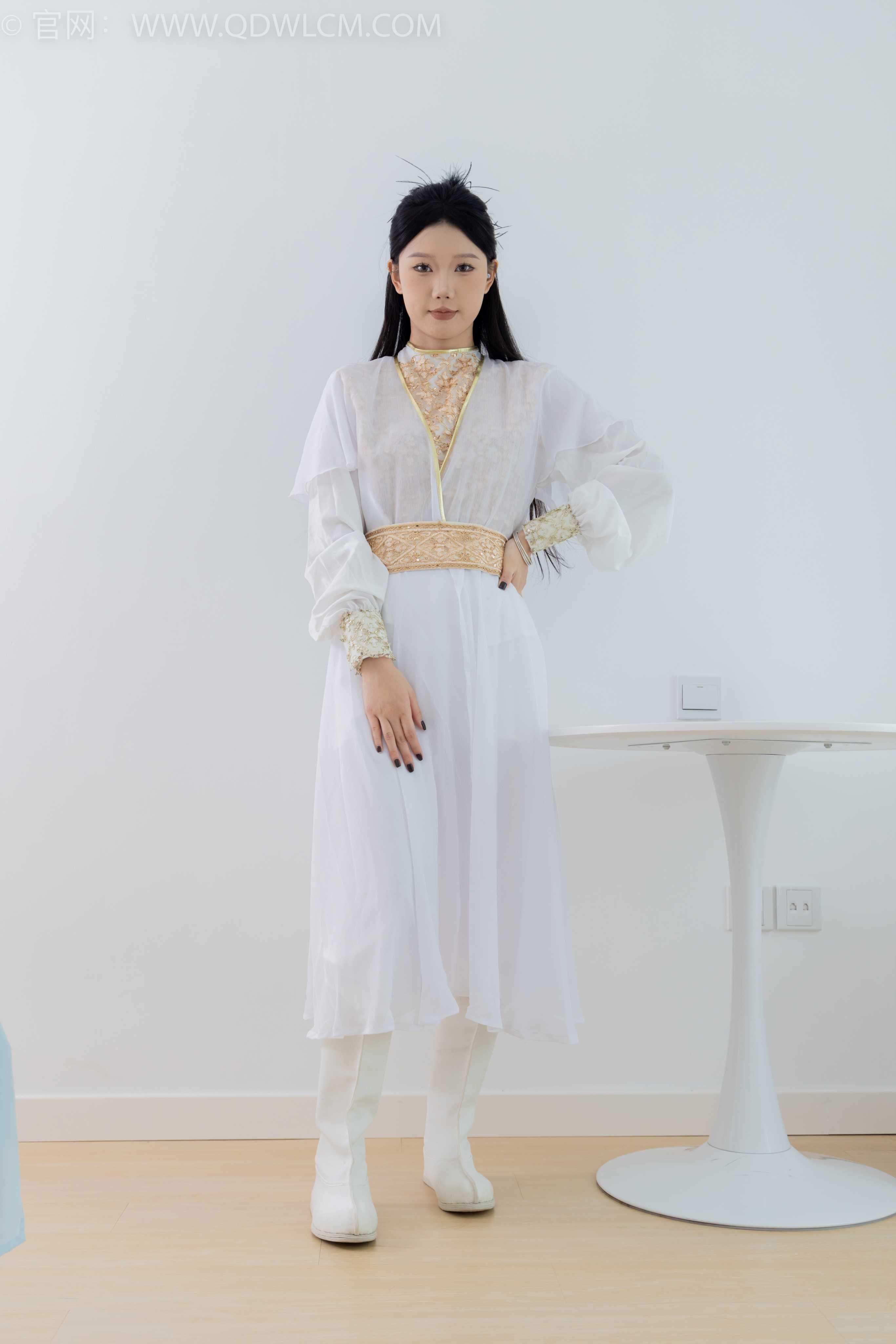 物恋传媒 NO.1731 小竹-雪山飞狐 [160P-1V-3.85G]