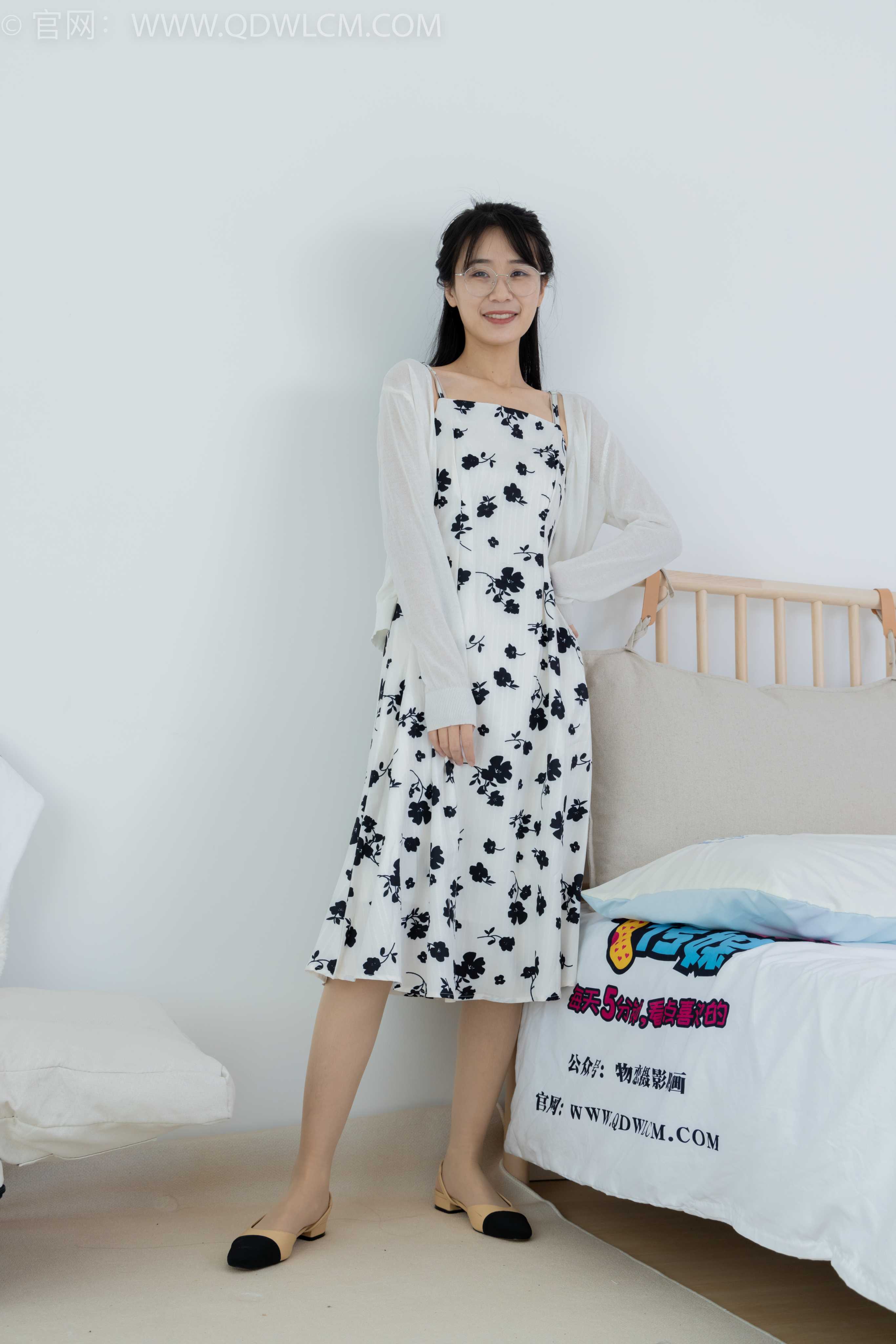 物恋传媒 NO.1775 菜菜-黎明不要来 [160P-1V-3.87G]