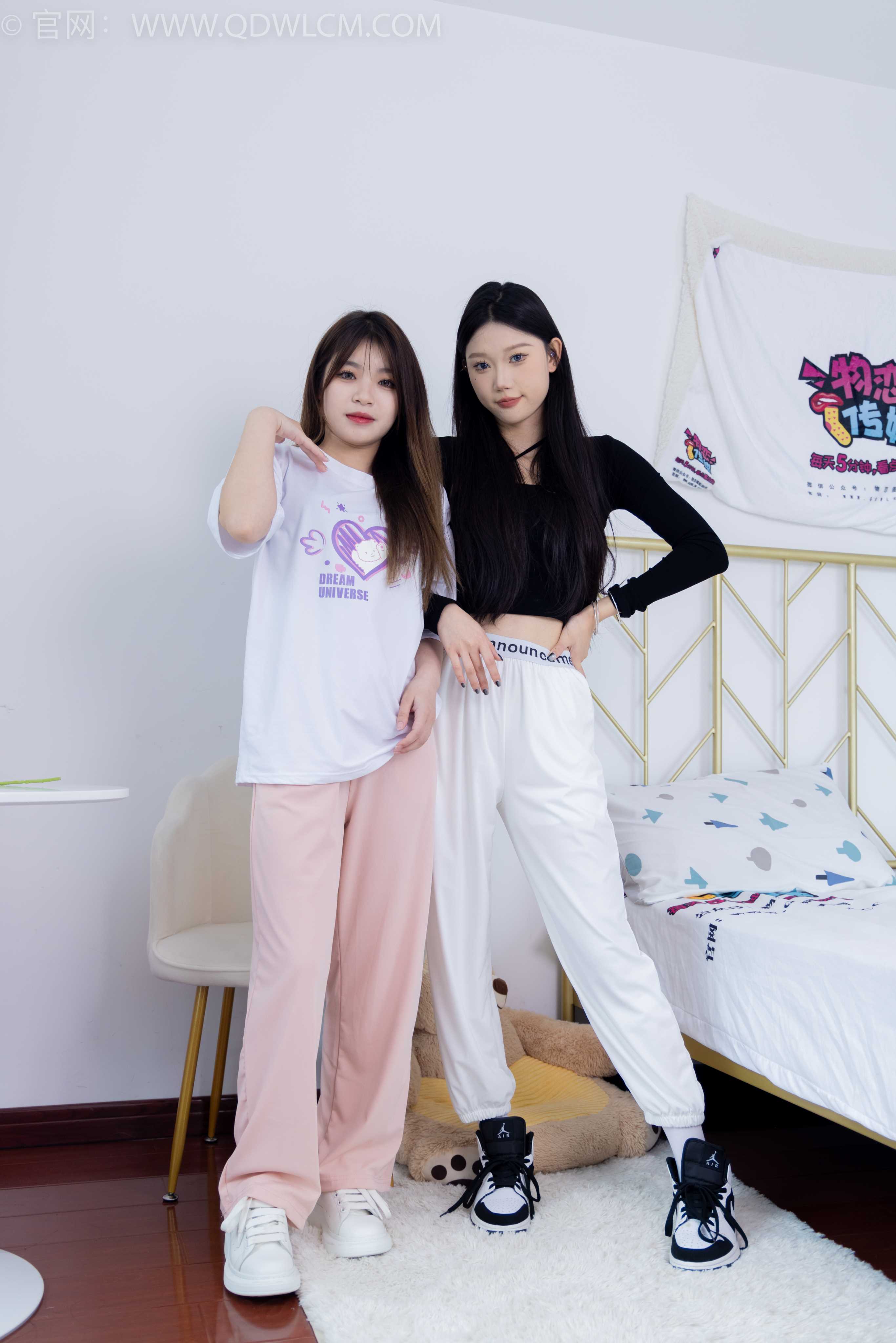物恋传媒 NO.1789 小竹&闪闪-爱的回归线 [150P-1V-4.82G]