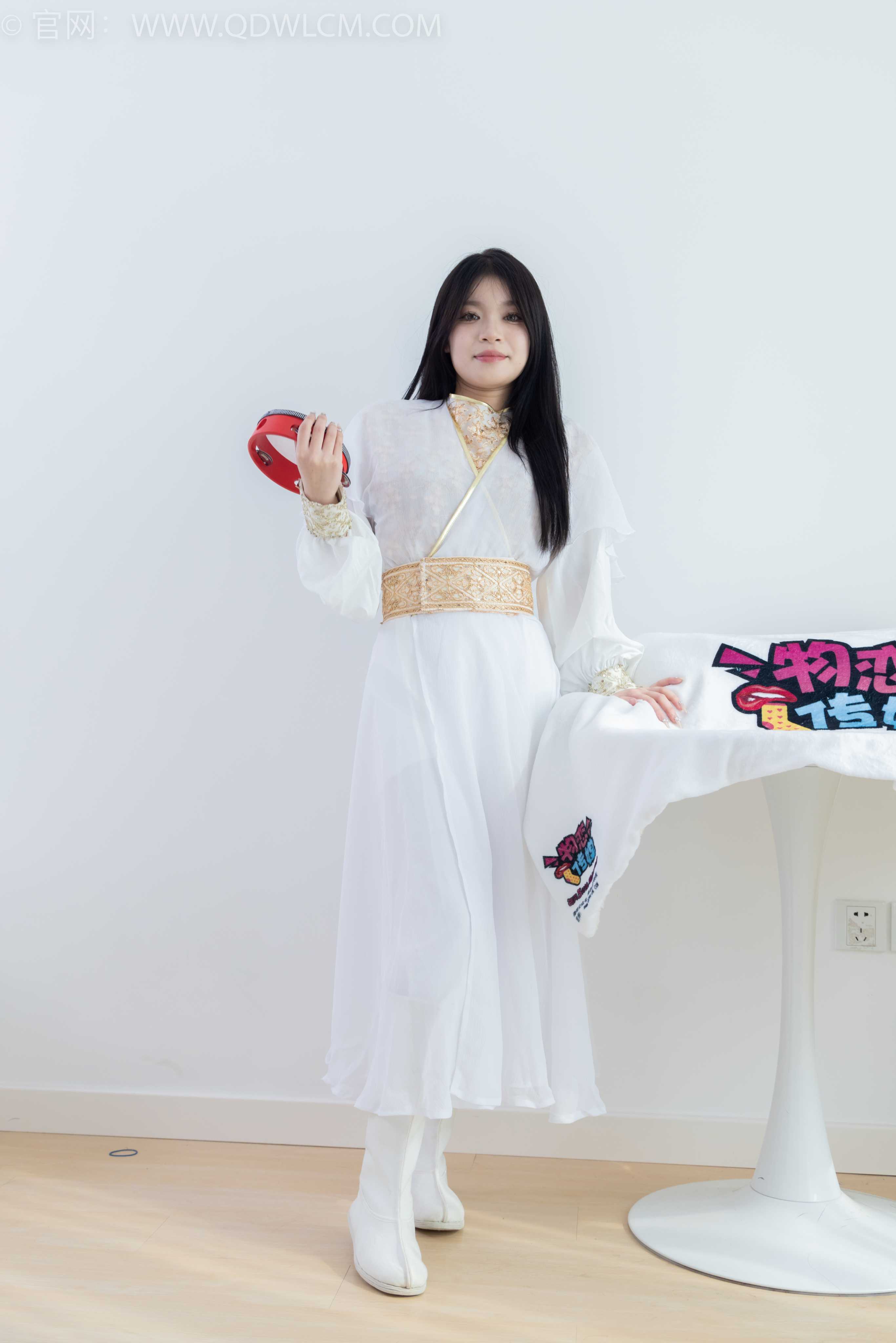 物恋传媒 NO.1796 闪闪-北国的春 [150P-1V-3.9G]