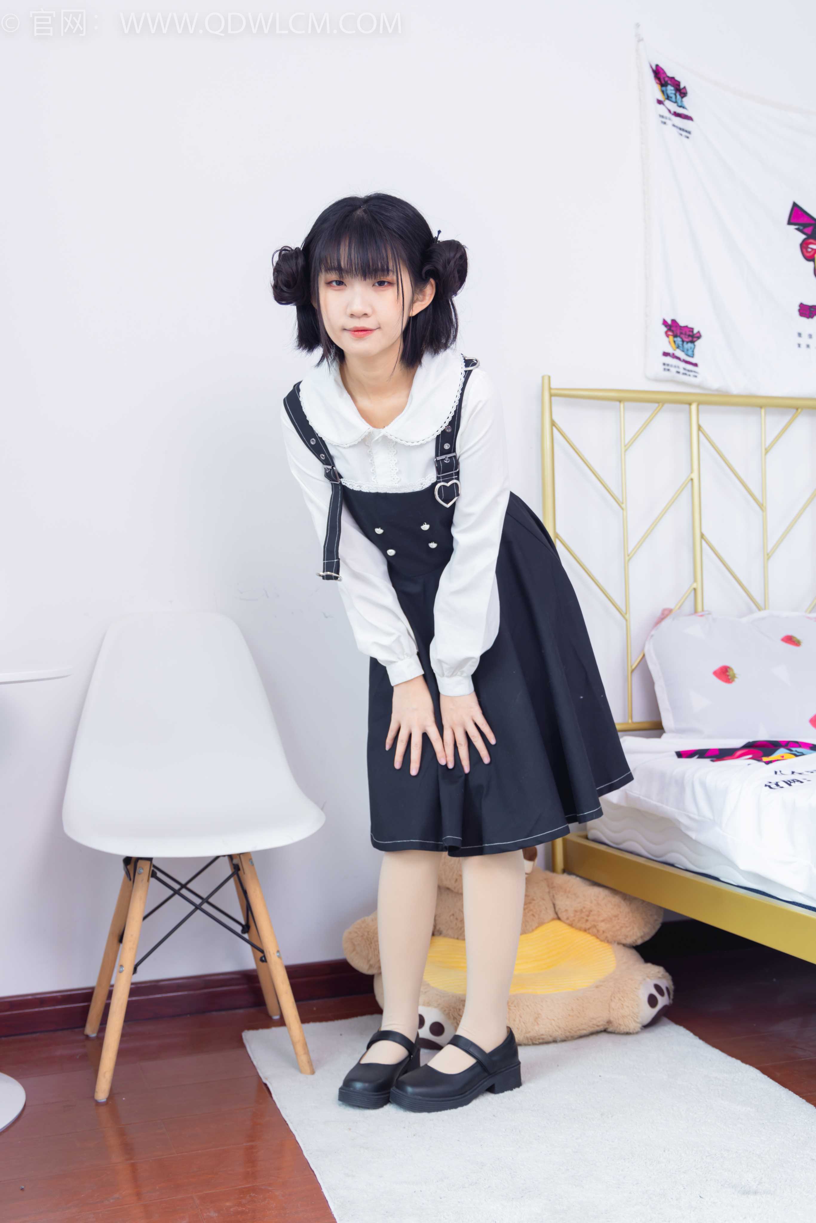 物恋传媒 NO.1799 暗月-爱笑的眼睛 [150P-1V-3.34G]