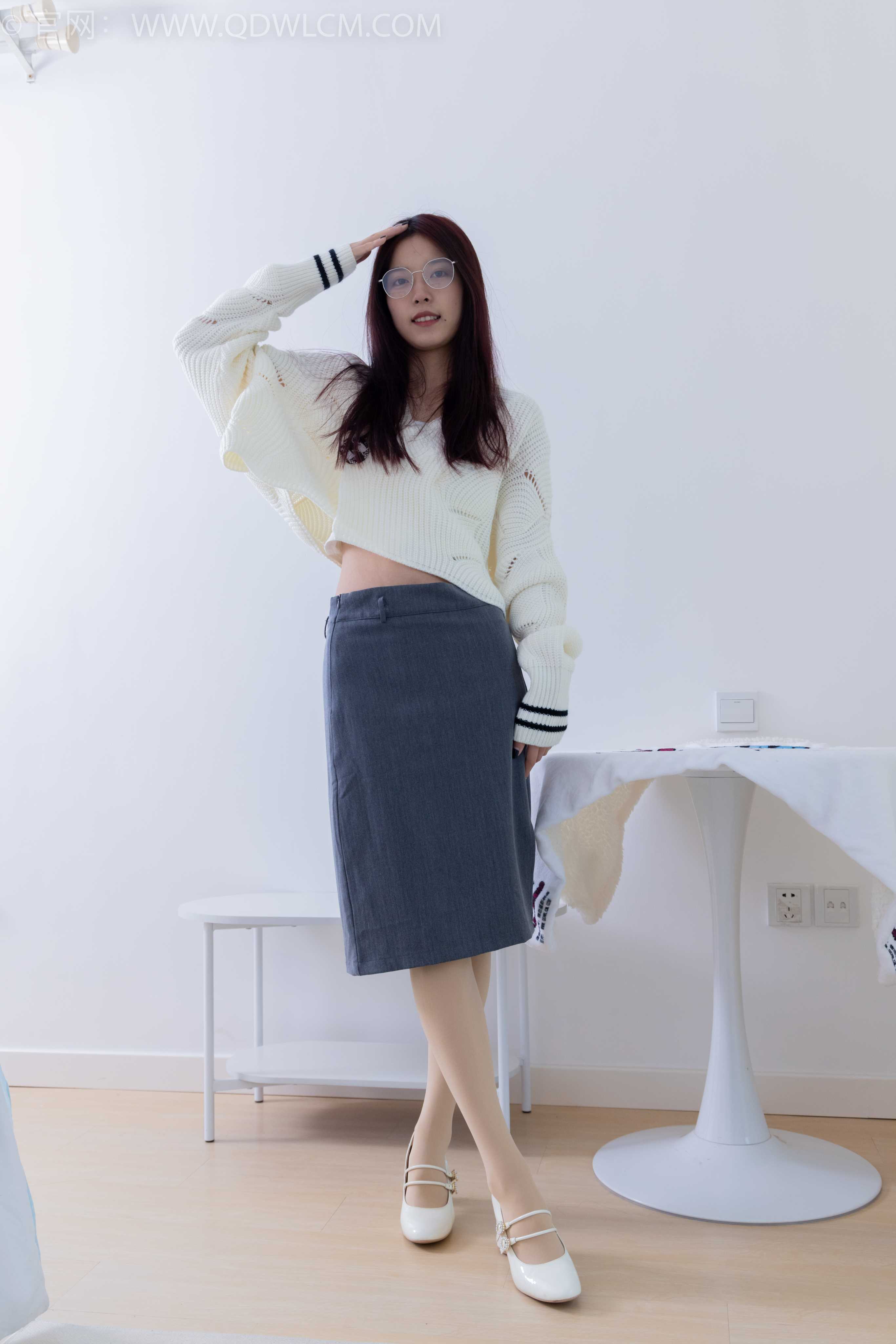 物恋传媒 NO.1803 茯苓-香水有毒 [170P-1V-5.17G]