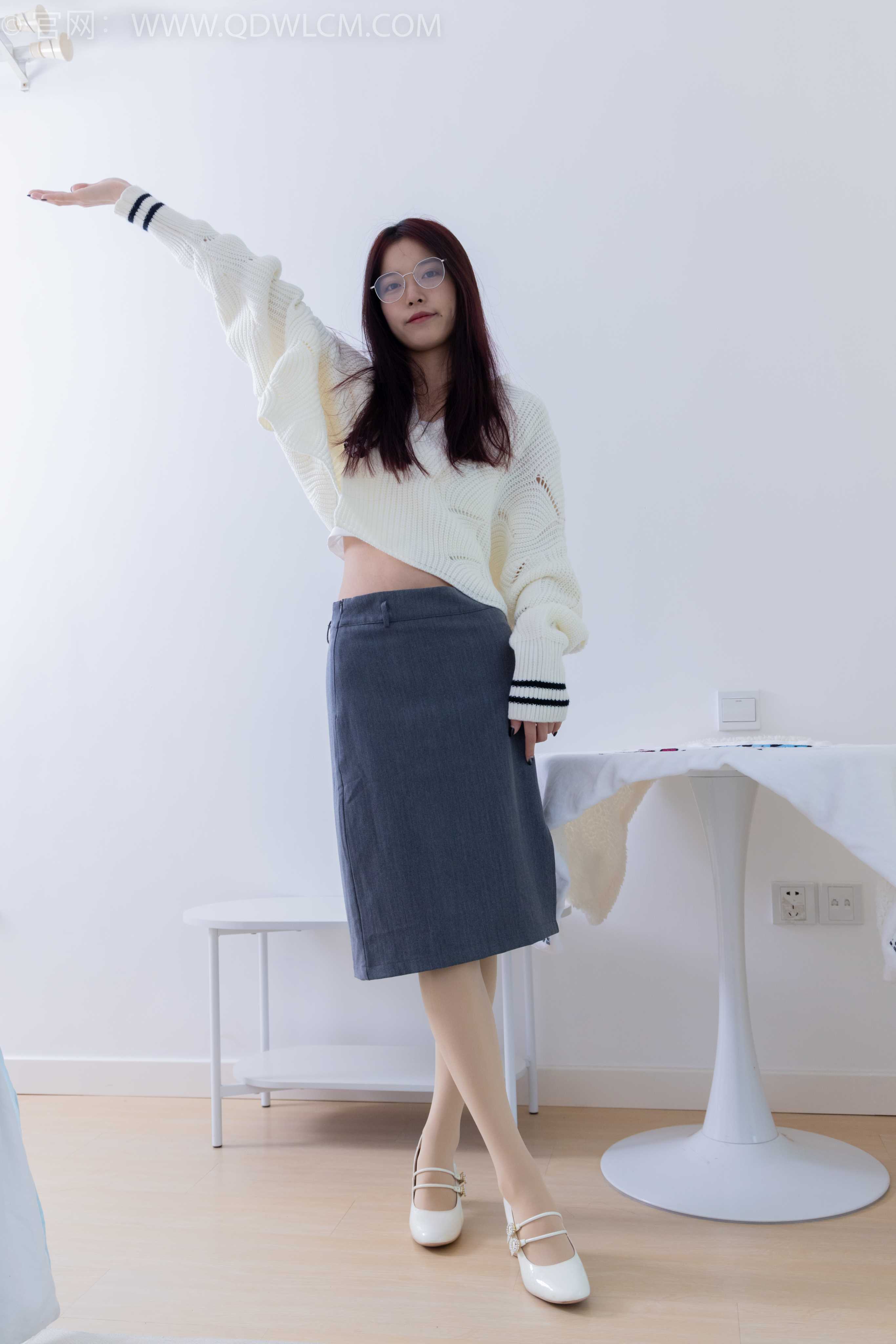 物恋传媒 NO.1803 茯苓-香水有毒 [170P-1V-5.17G]