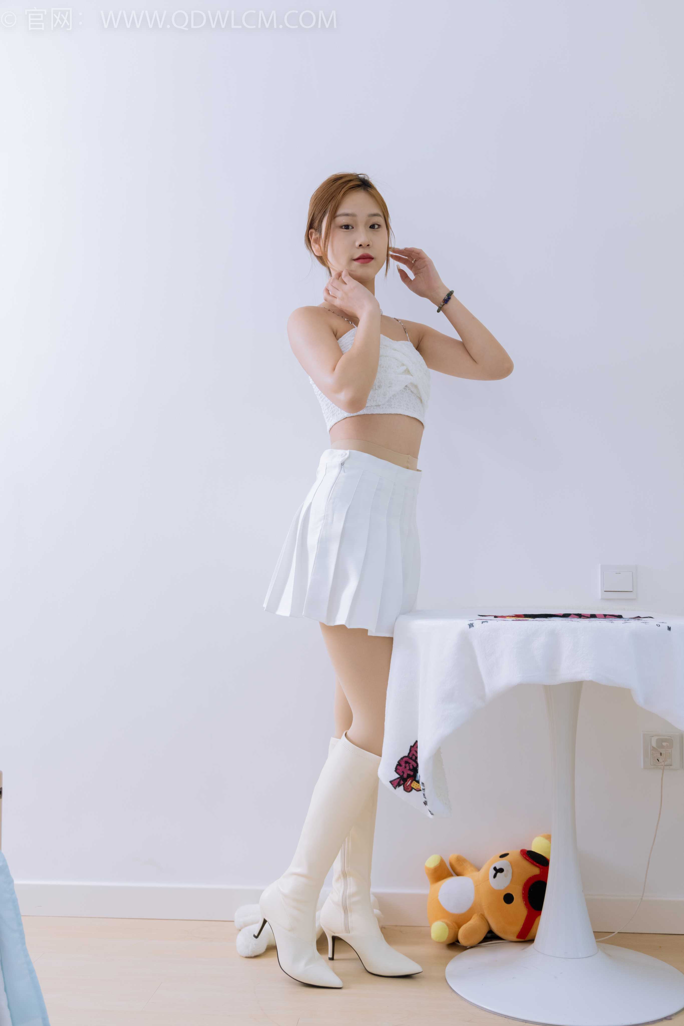 物恋传媒 NO.1859 桃桃-不留遗憾 [160P-1V-4.57G]