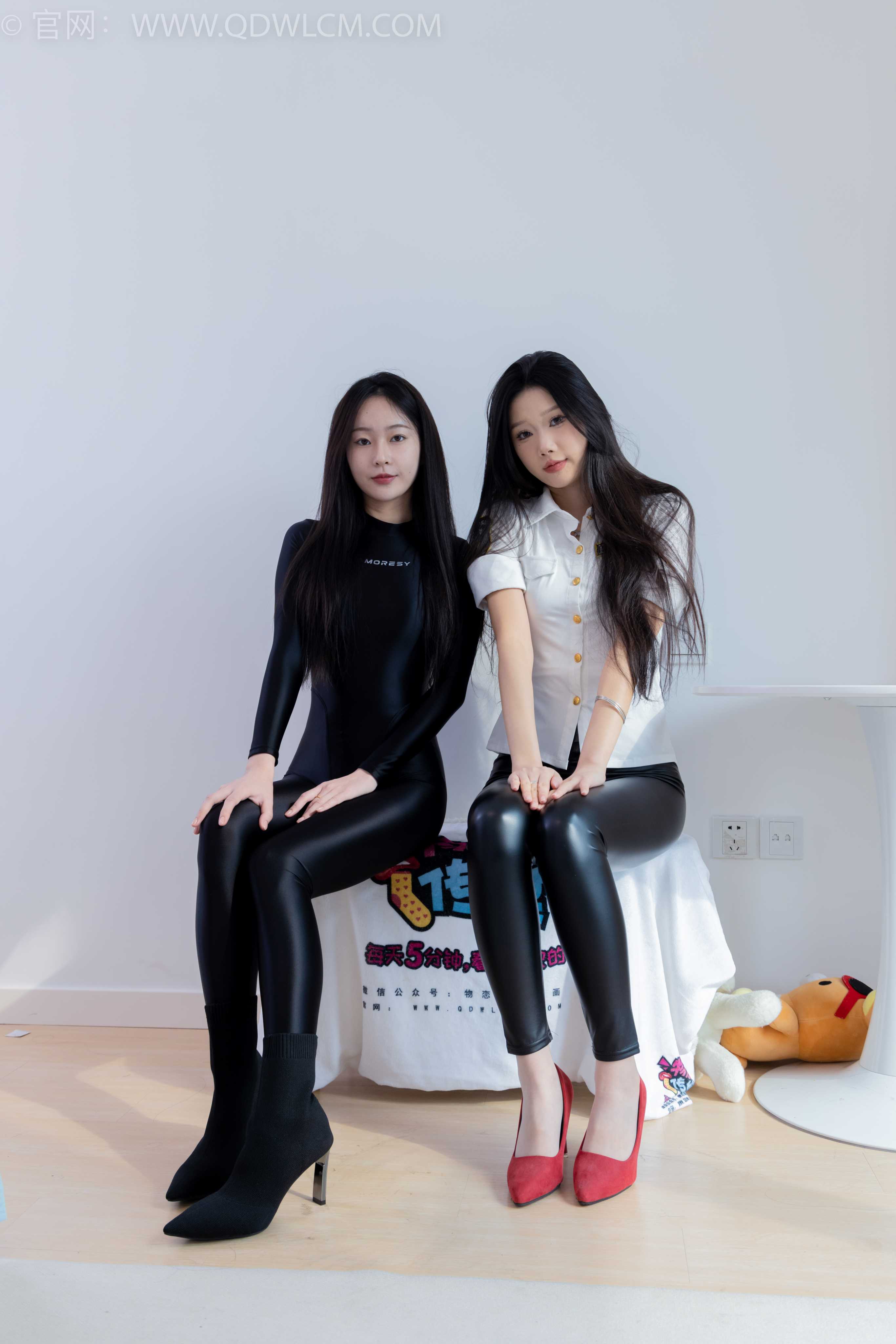 物恋传媒 NO.1887 小竹&美兔-黑白分明 [169P-1V-5.3G]