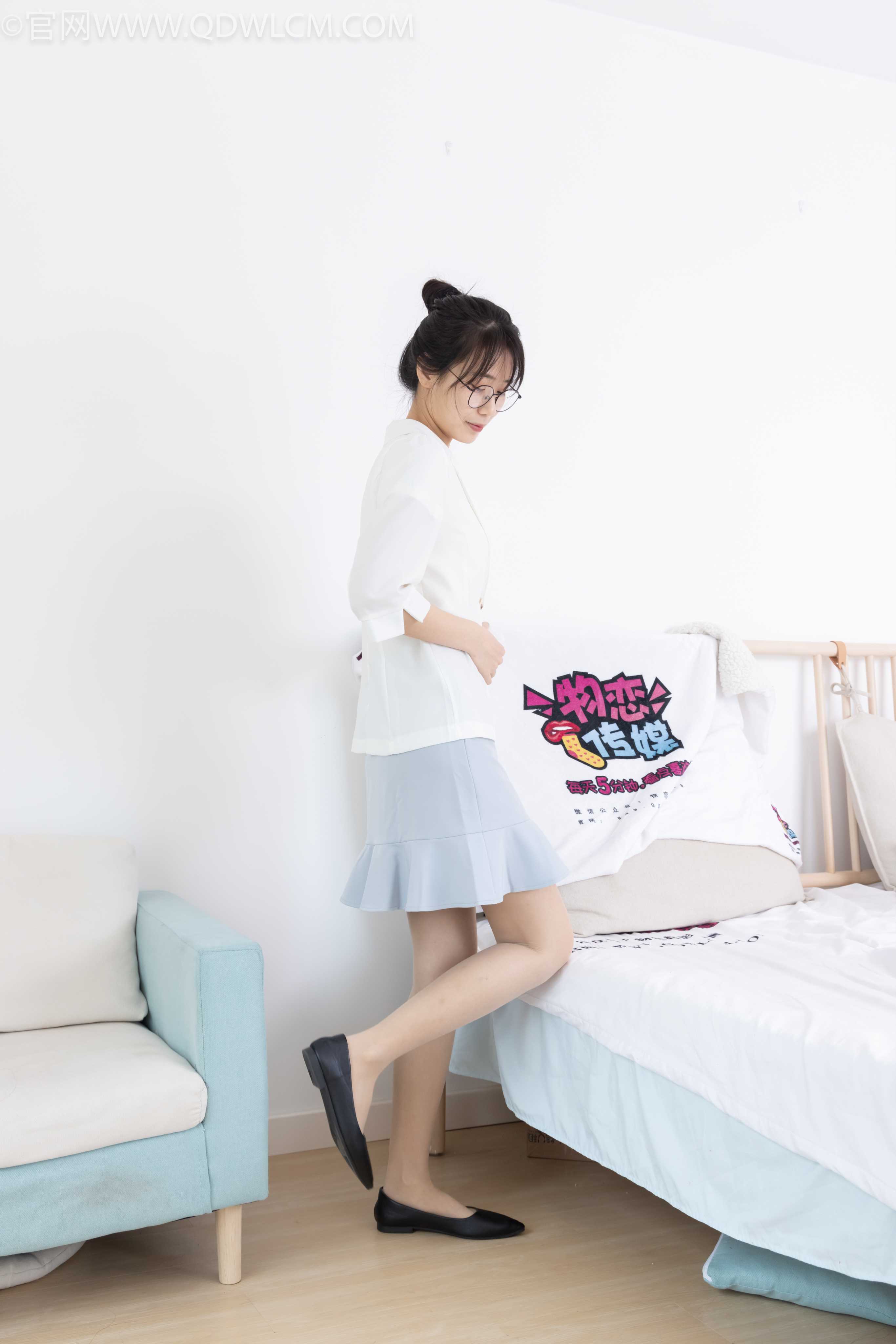 物恋传媒 NO.1994 菜菜-一轮明月 [170P-1V-4.4G]