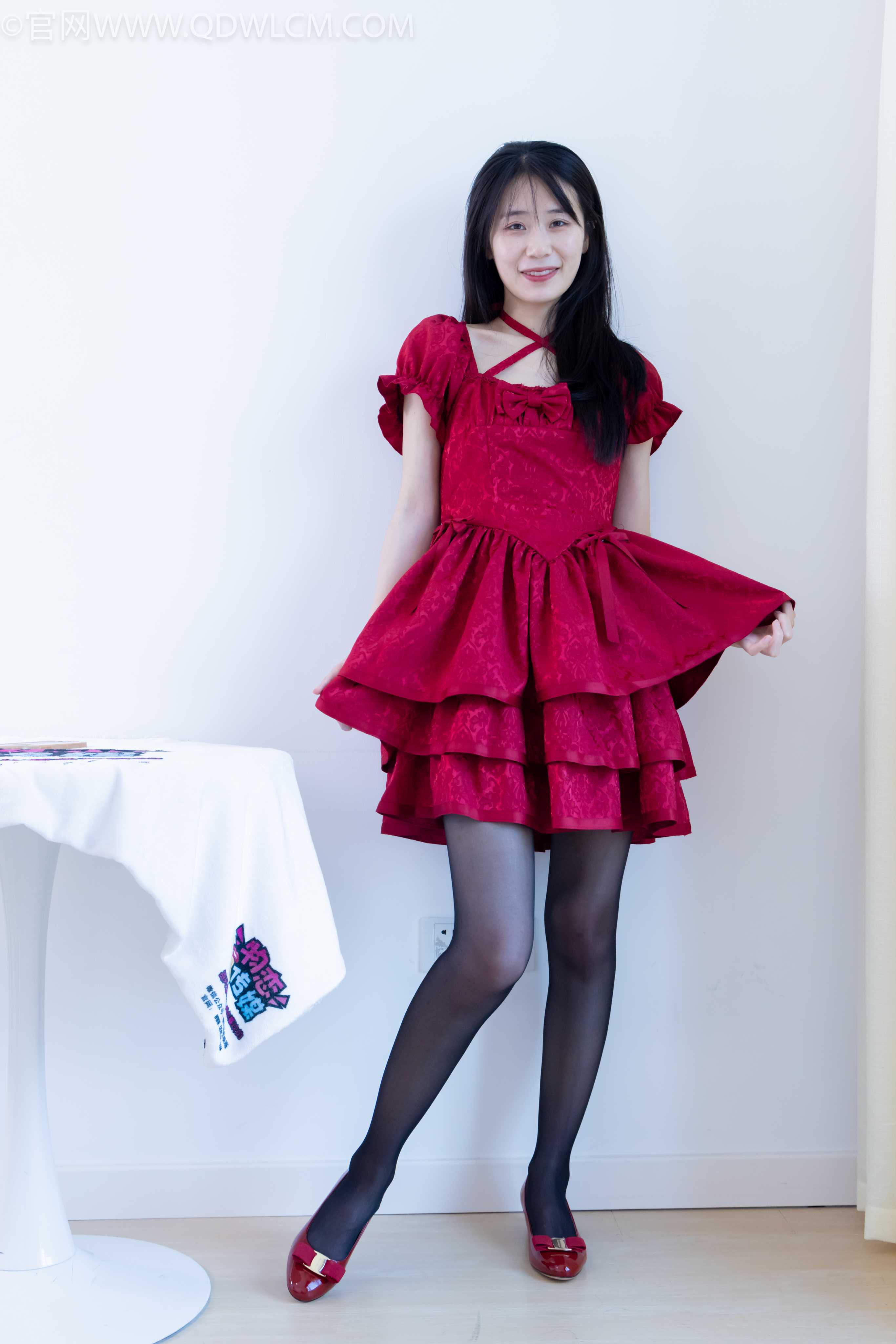 物恋传媒 NO.2012 菜菜-黑色蔷薇 [266P-1V-6.57G]
