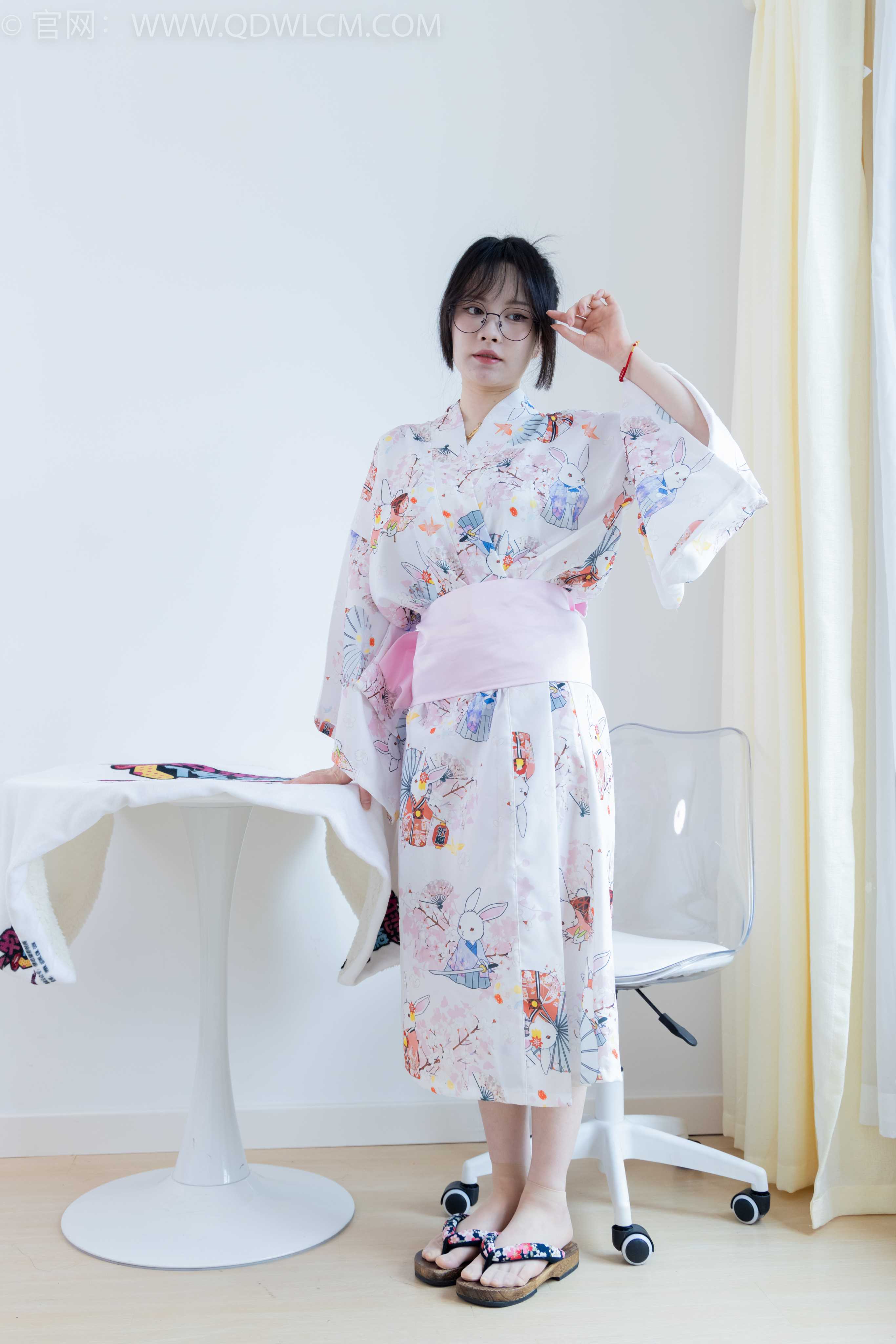 物恋传媒 NO.2017 小酒-爱未眠 [200P-1V-5.88G]