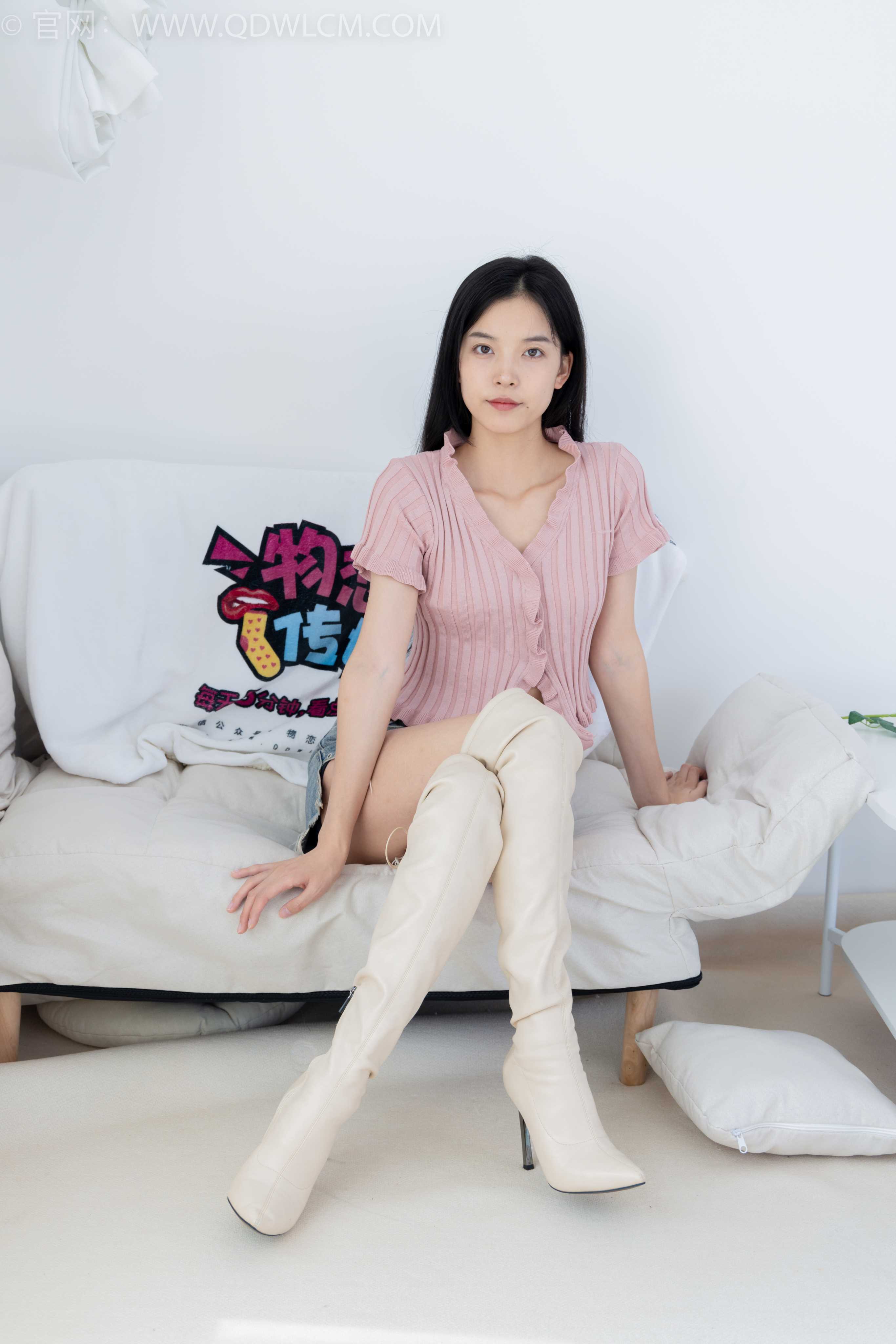 物恋传媒 NO.2023 茯苓-不染一尘 [180P-1V-4.08G]