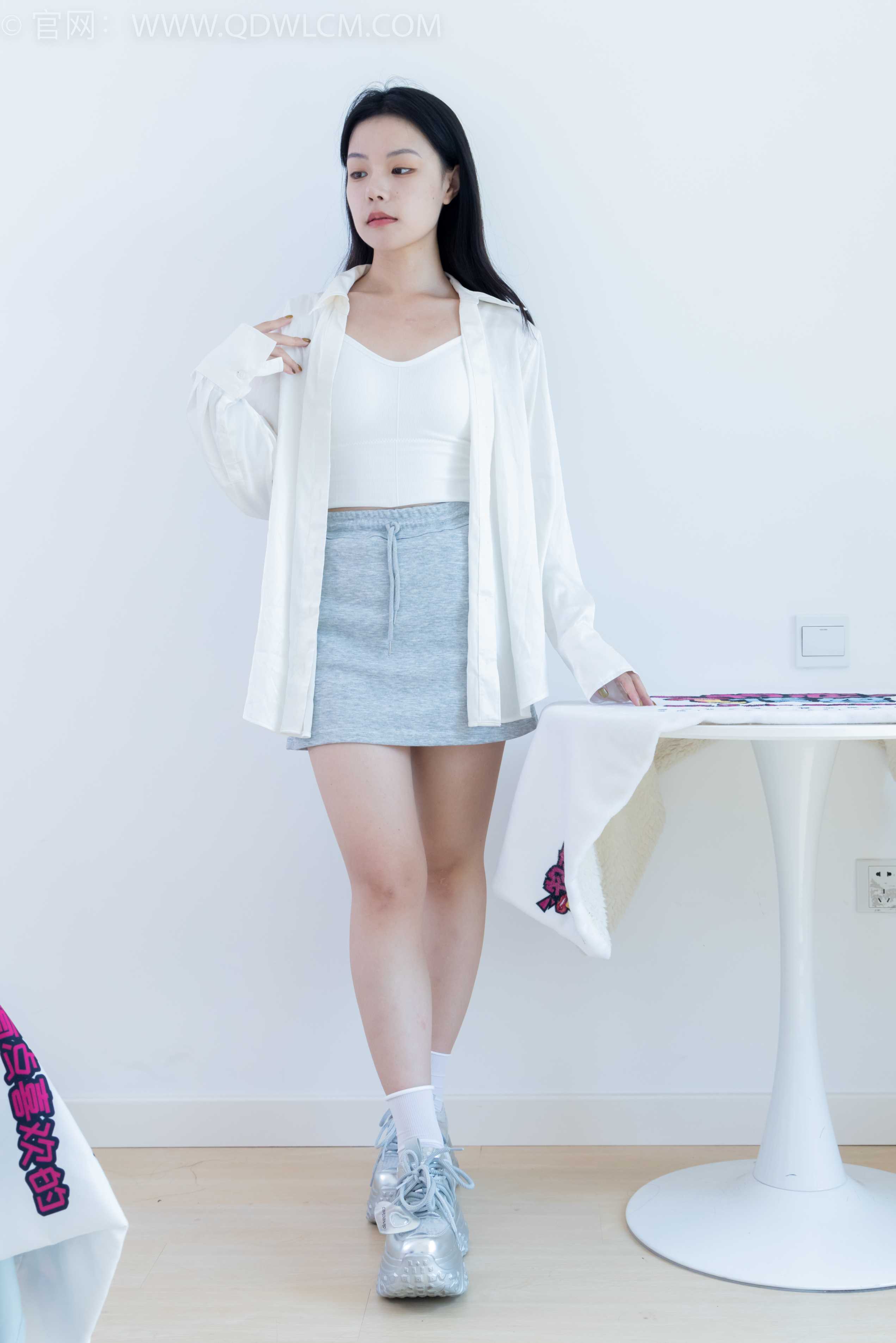 物恋传媒 NO.2051 舒舒-一地白雪  [150P1V-3.95GB]