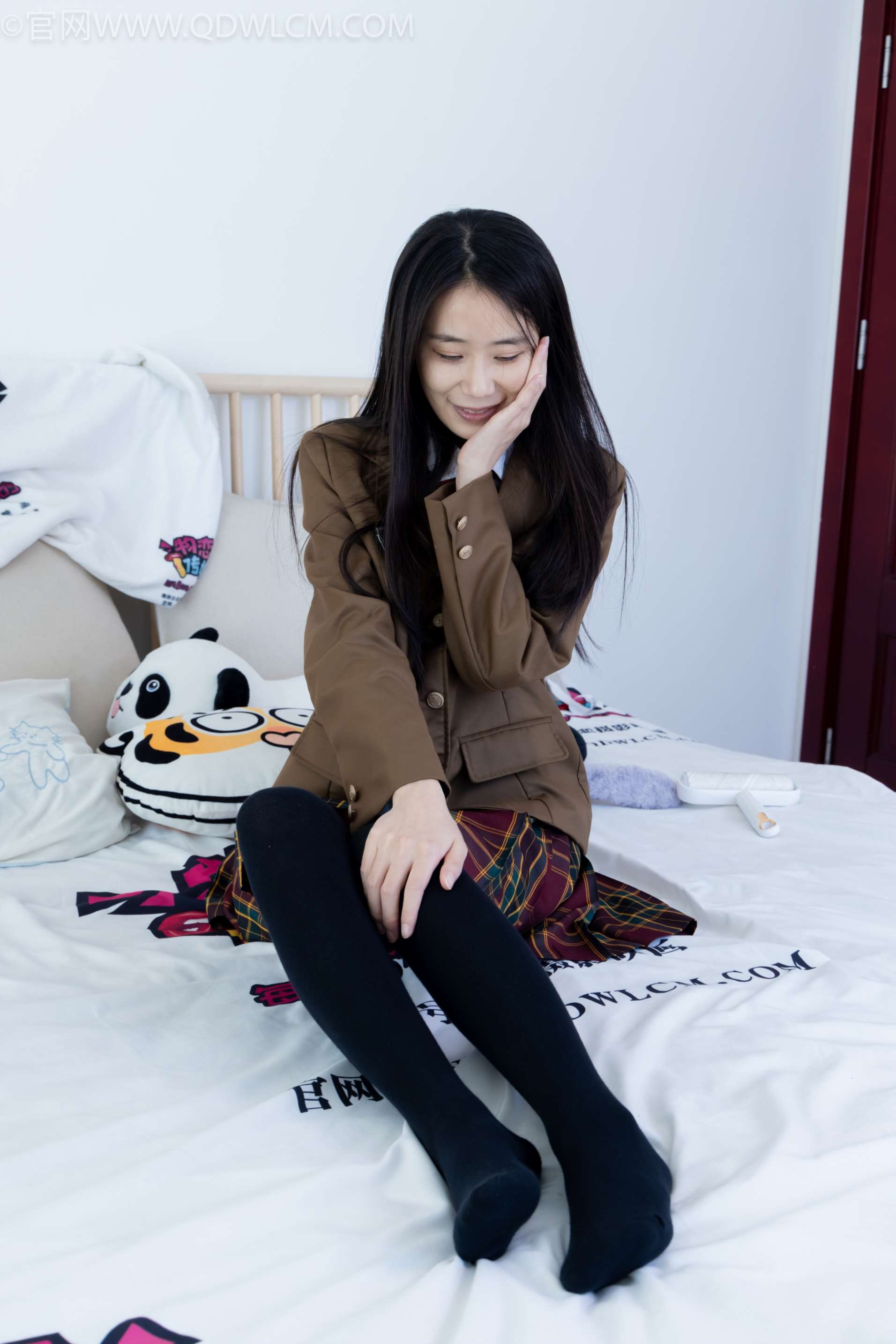 物恋传媒 NO.2188 菜菜-北方的冬天 [154P1V-3.81GB]