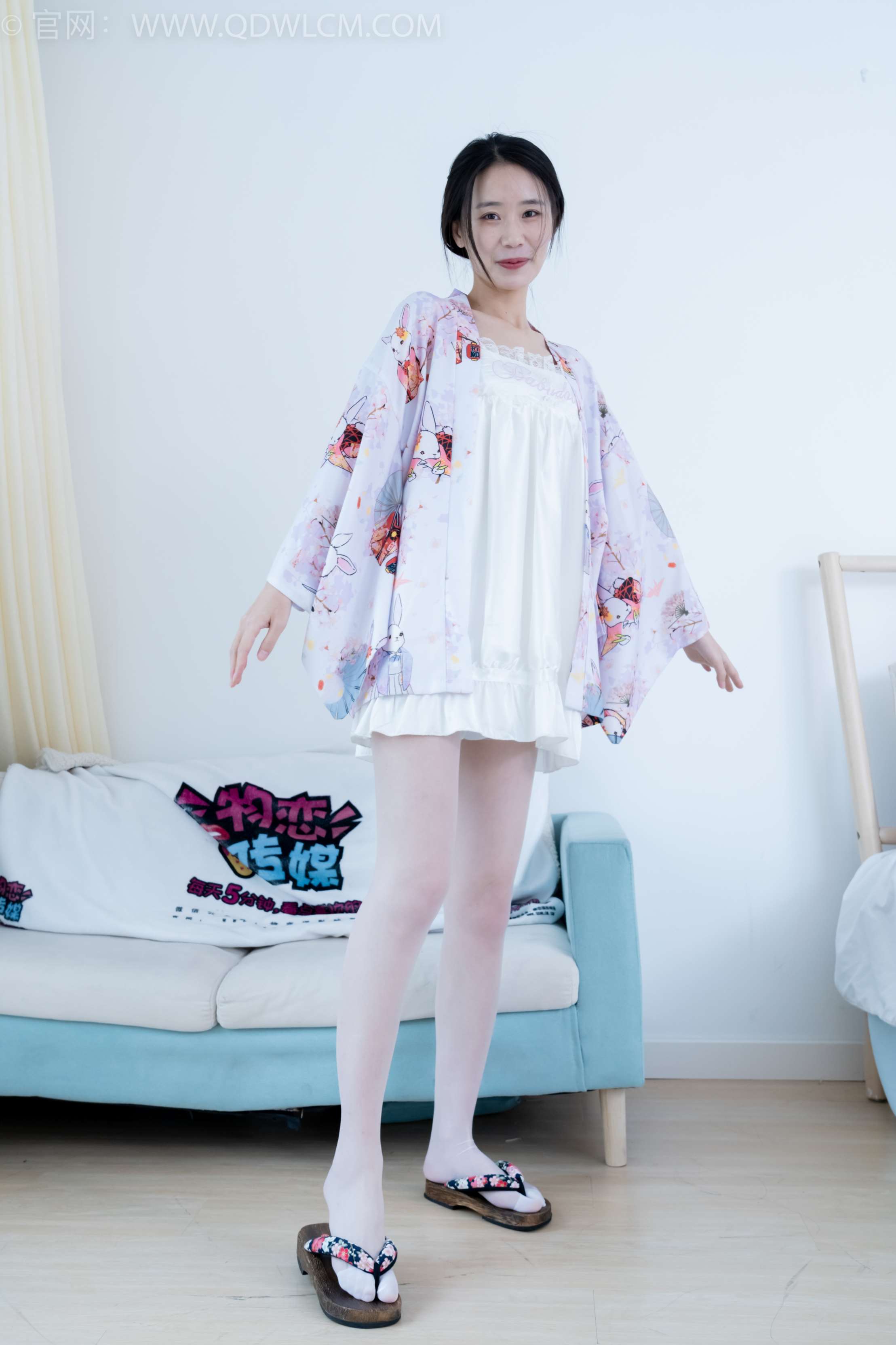物恋传媒 NO.2198 菜菜-手中的沙（盲盒1）[230P-1V-7.65G]