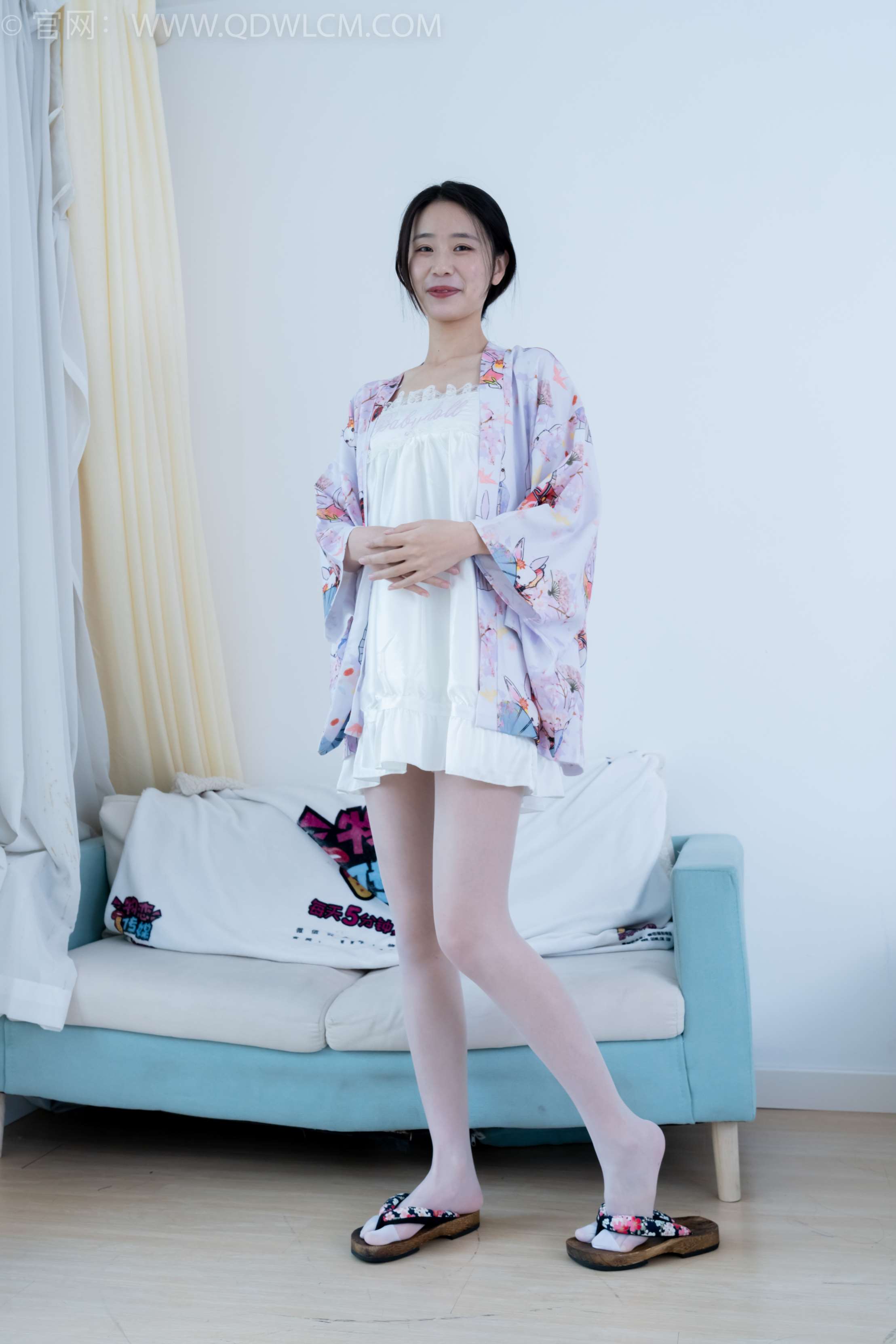 物恋传媒 NO.2198 菜菜-手中的沙（盲盒1）[230P-1V-7.65G]