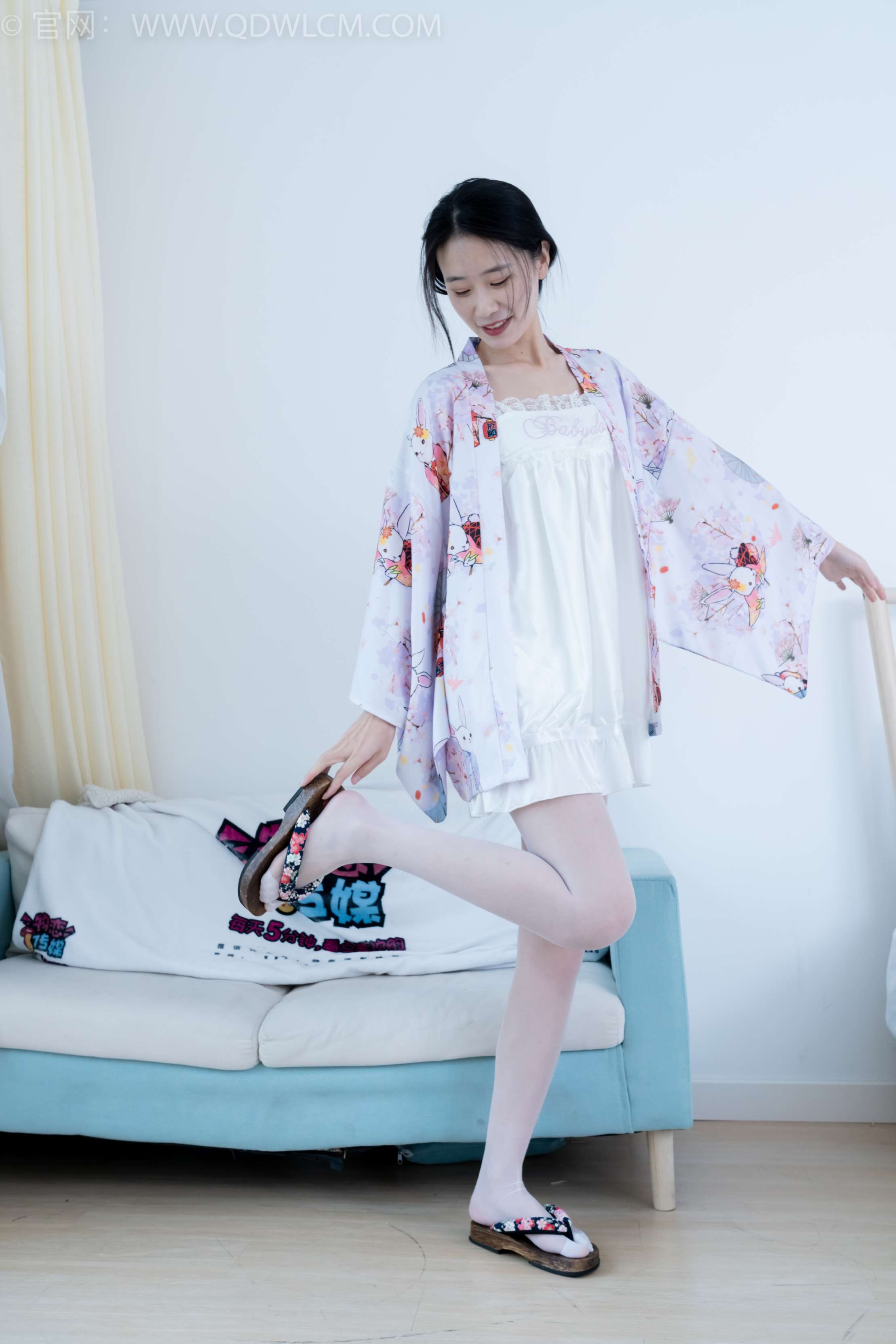 物恋传媒 NO.2198 菜菜-手中的沙（盲盒1）[230P-1V-7.65G]