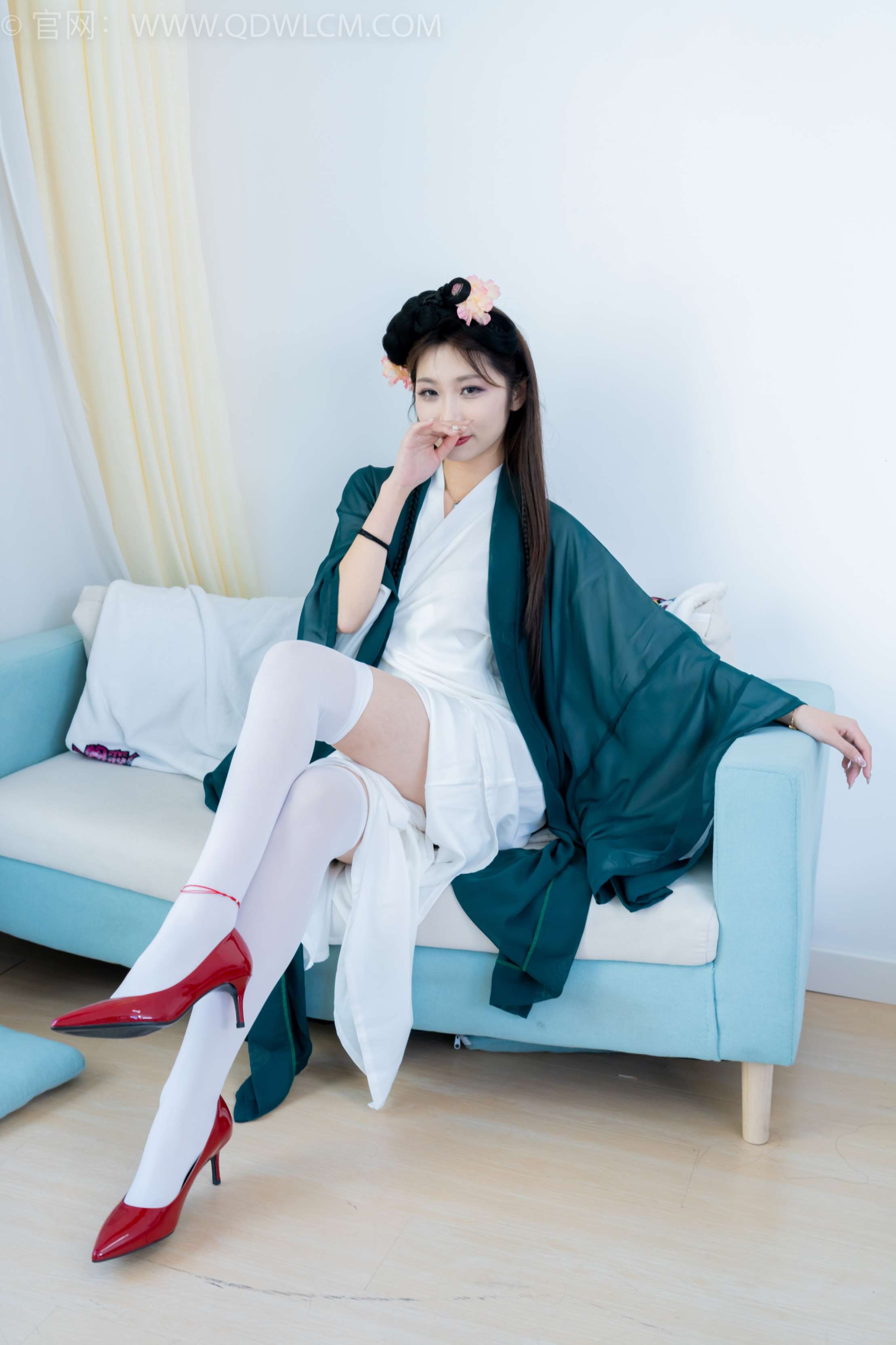 物恋传媒 NO.2212 泡泡-一滴泪[200P-1V-5.53G]