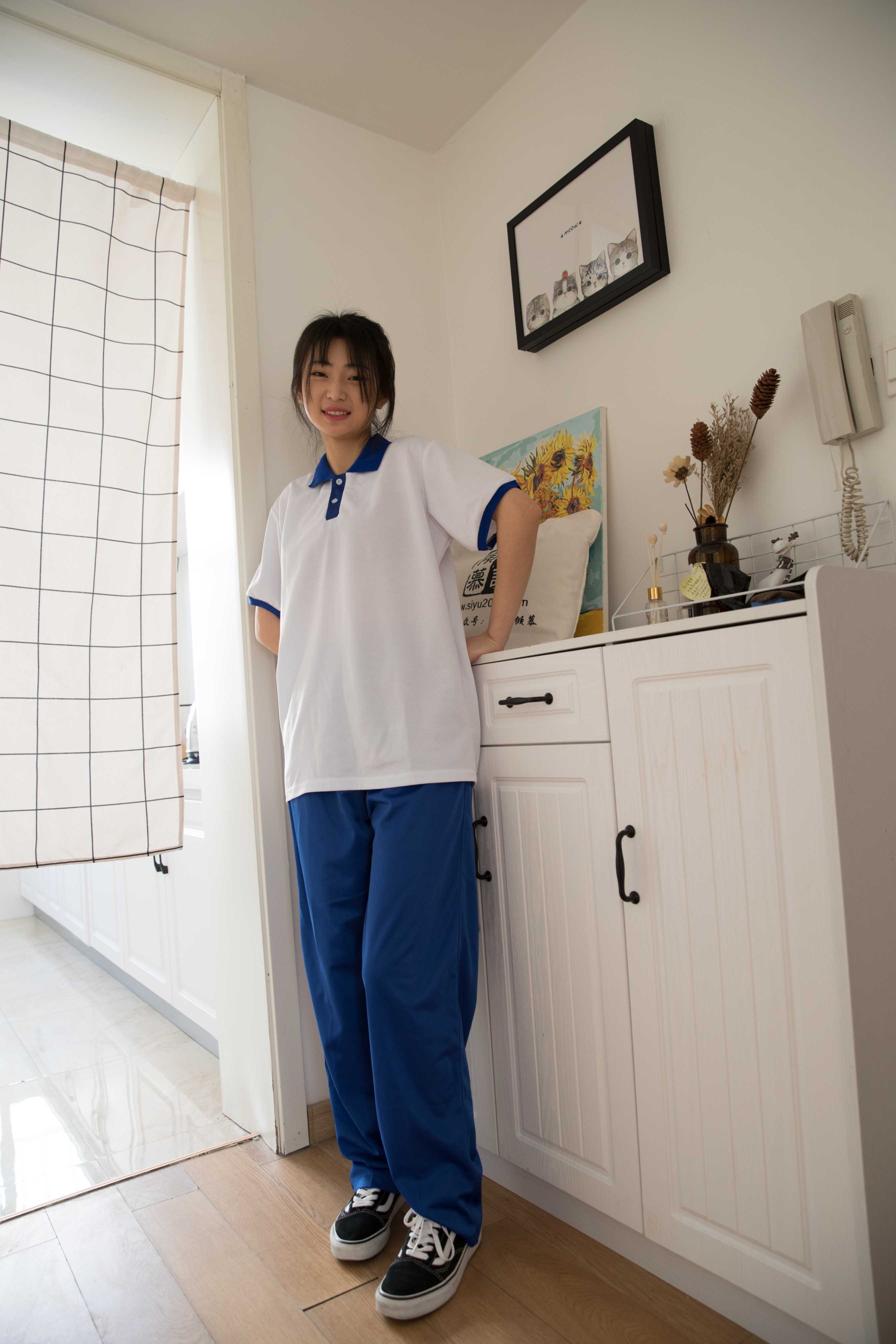 物恋传媒 No.319 小凌-凤凰花开的路口  [202P+1V4.72G]