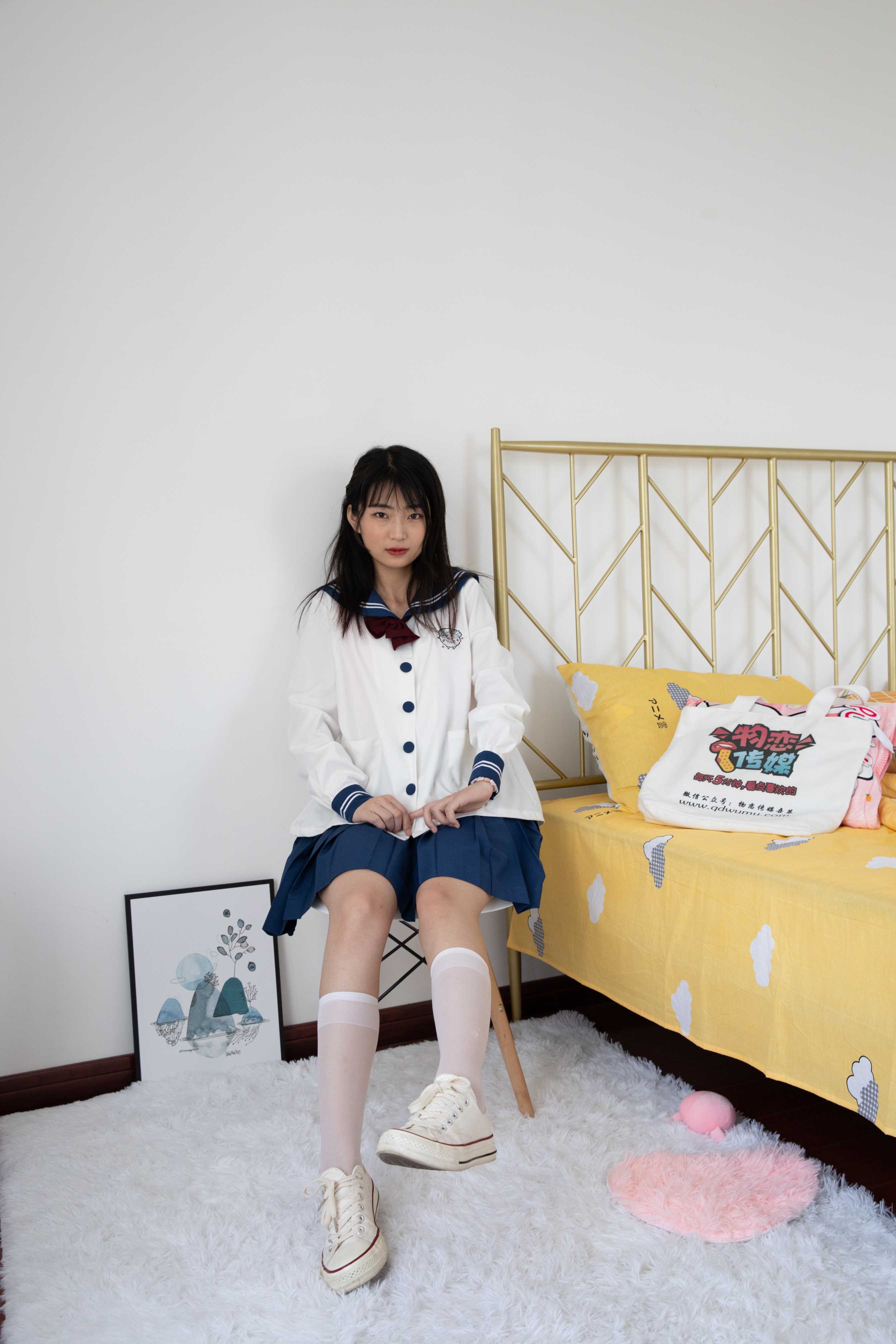 物恋传媒 No.449 小凌-碎钻 [144P+1V3.73G]