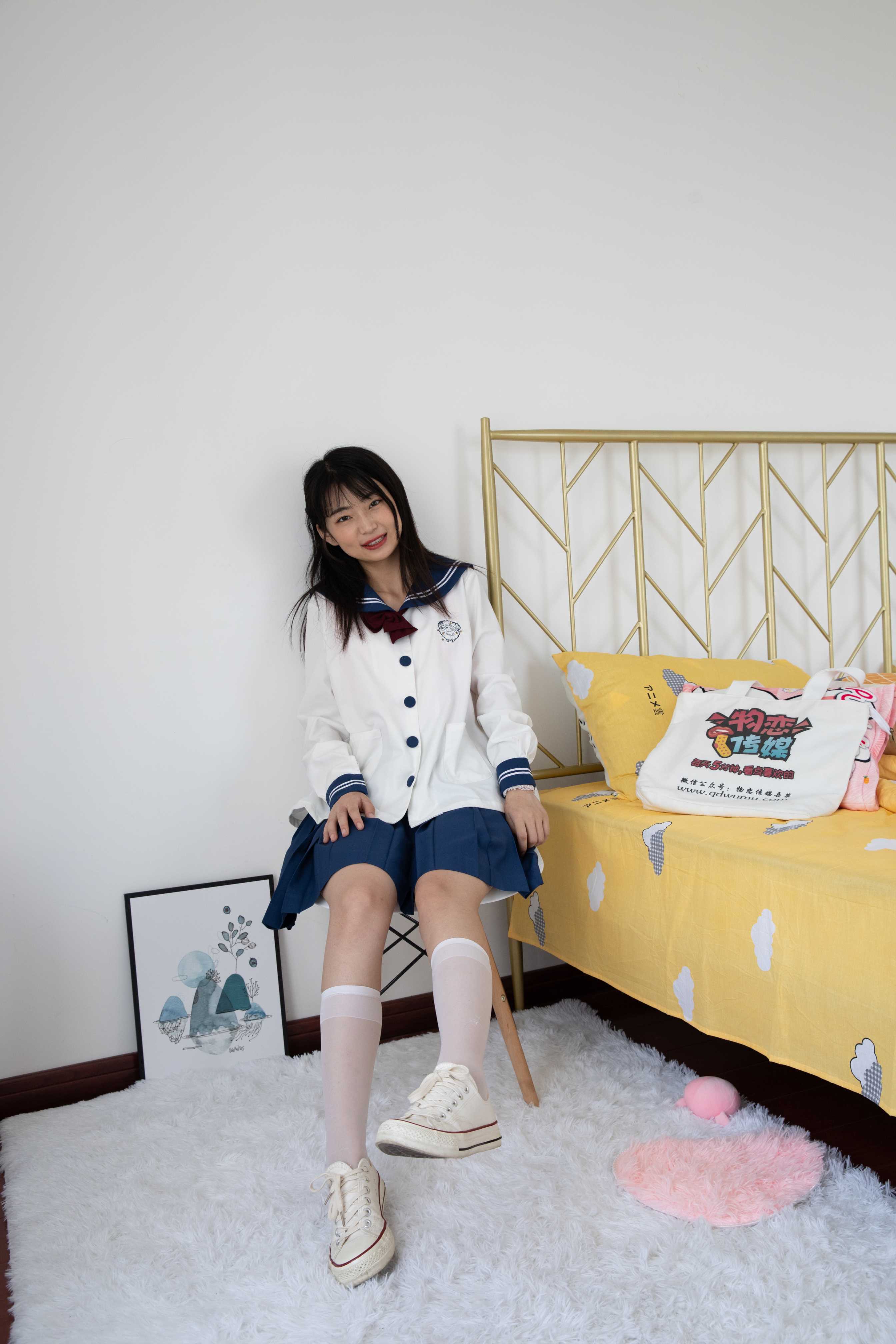 物恋传媒 No.449 小凌-碎钻 [144P+1V3.73G]