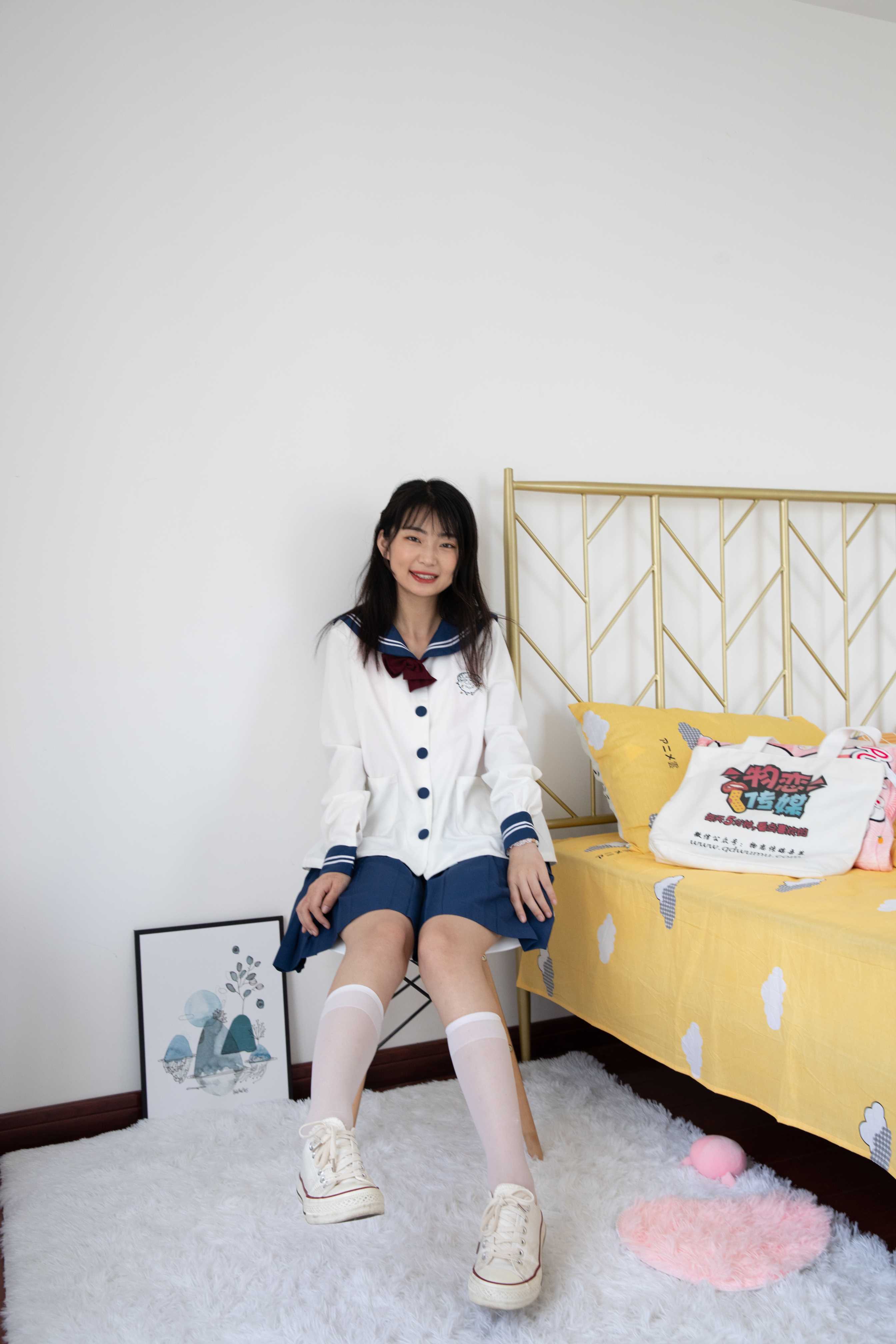 物恋传媒 No.449 小凌-碎钻 [144P+1V3.73G]