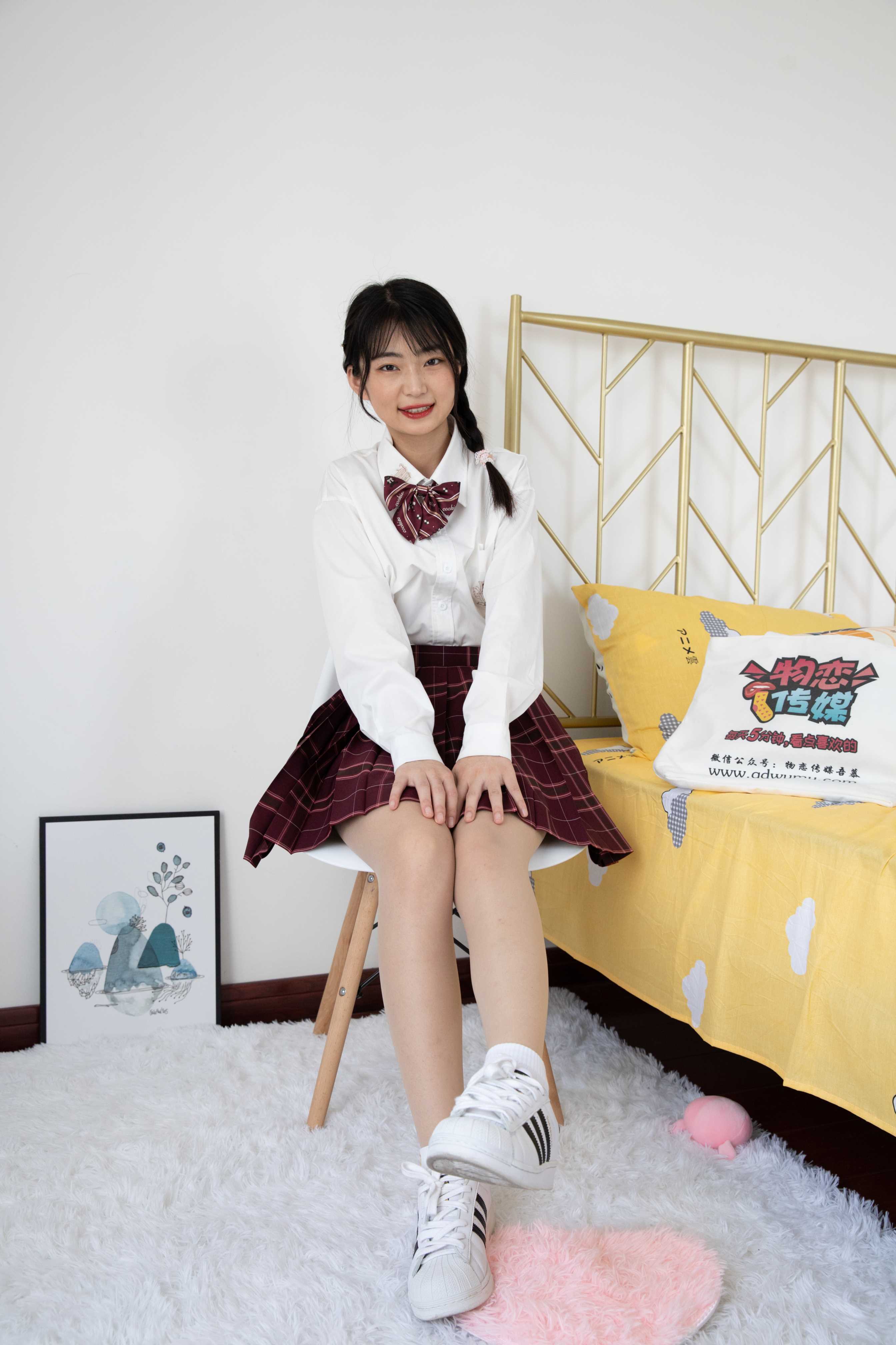 物恋传媒 No.468 小凌-青春如梦 [142P+1V3.87G]