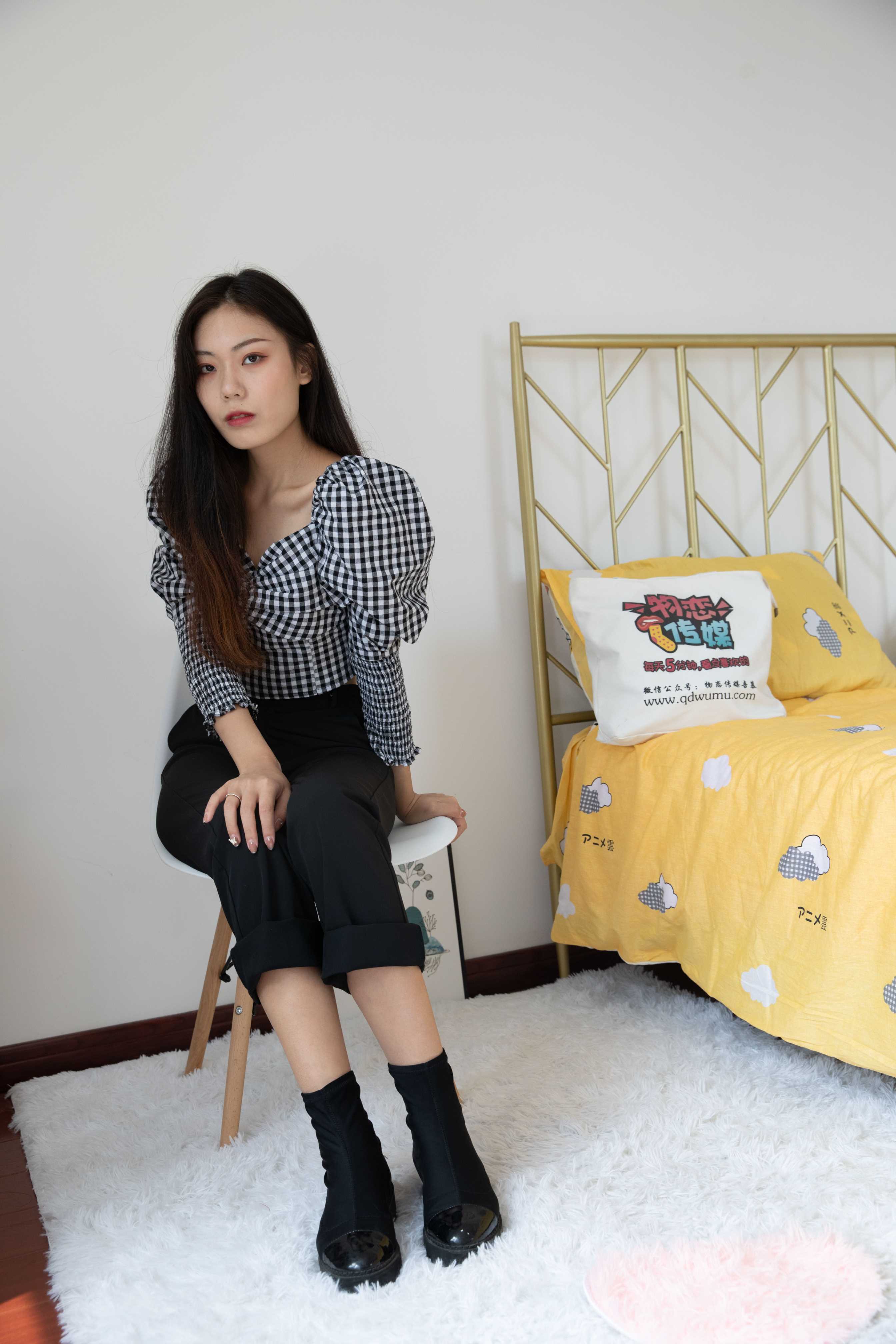 物恋传媒 No.476 vicky-快乐小魔女 [143P+1V2.09G]
