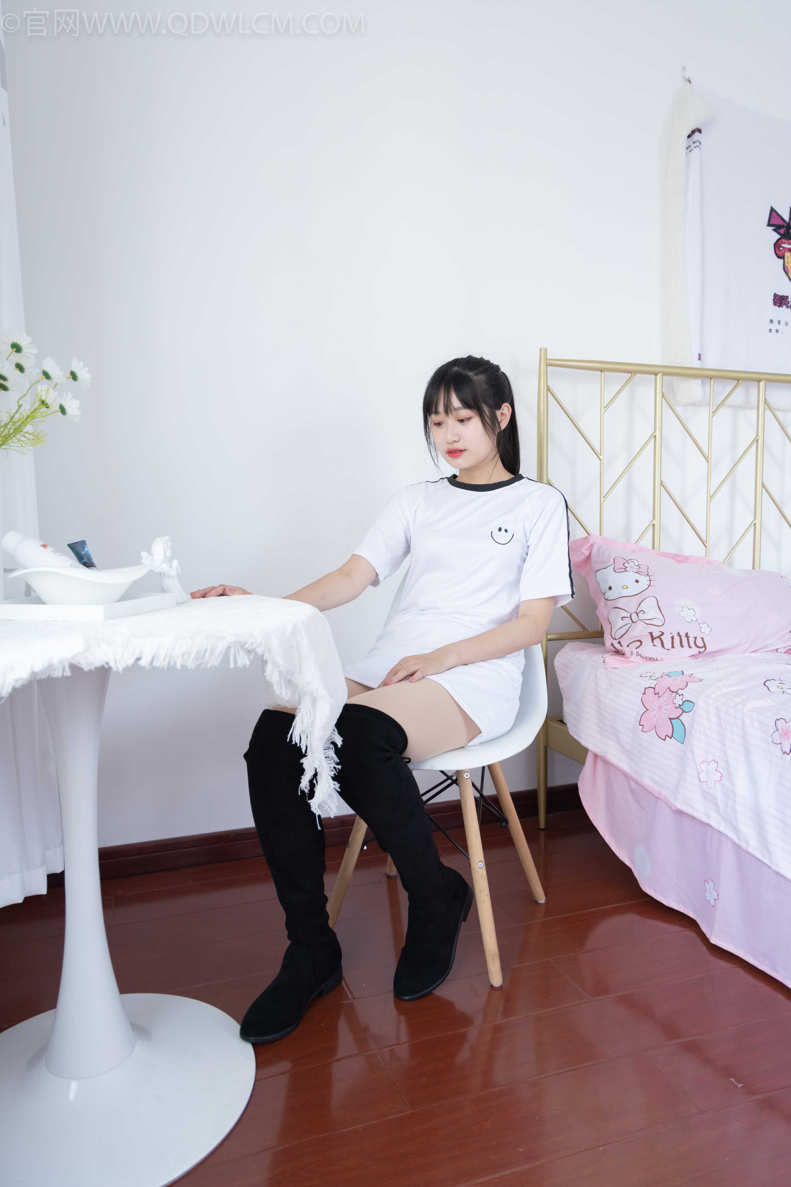物恋传媒 NO.954期 小敏-花的色彩 [150P+1V／4.15GB]