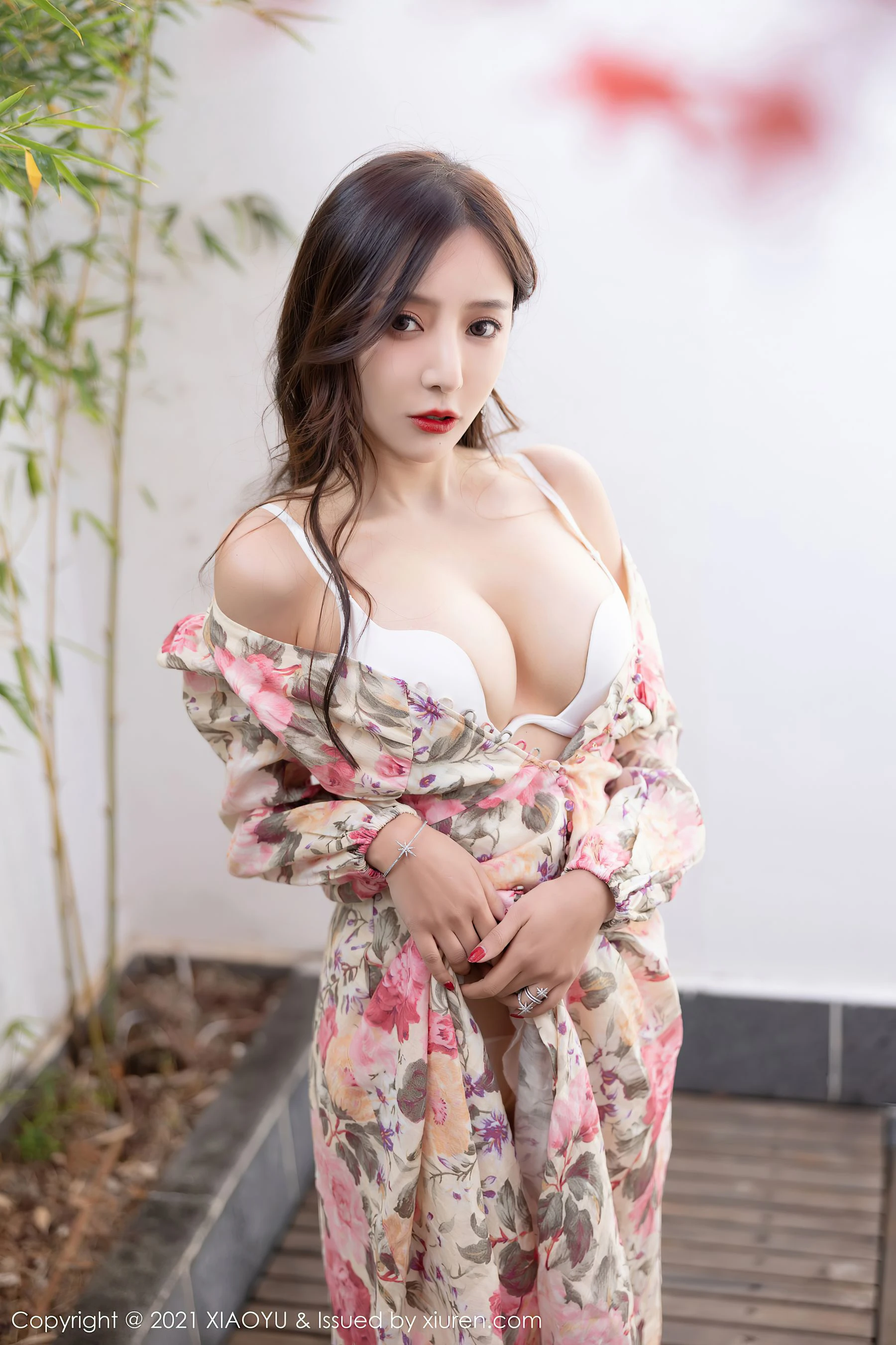 语画界 Vol.682 王馨瑶yanni
