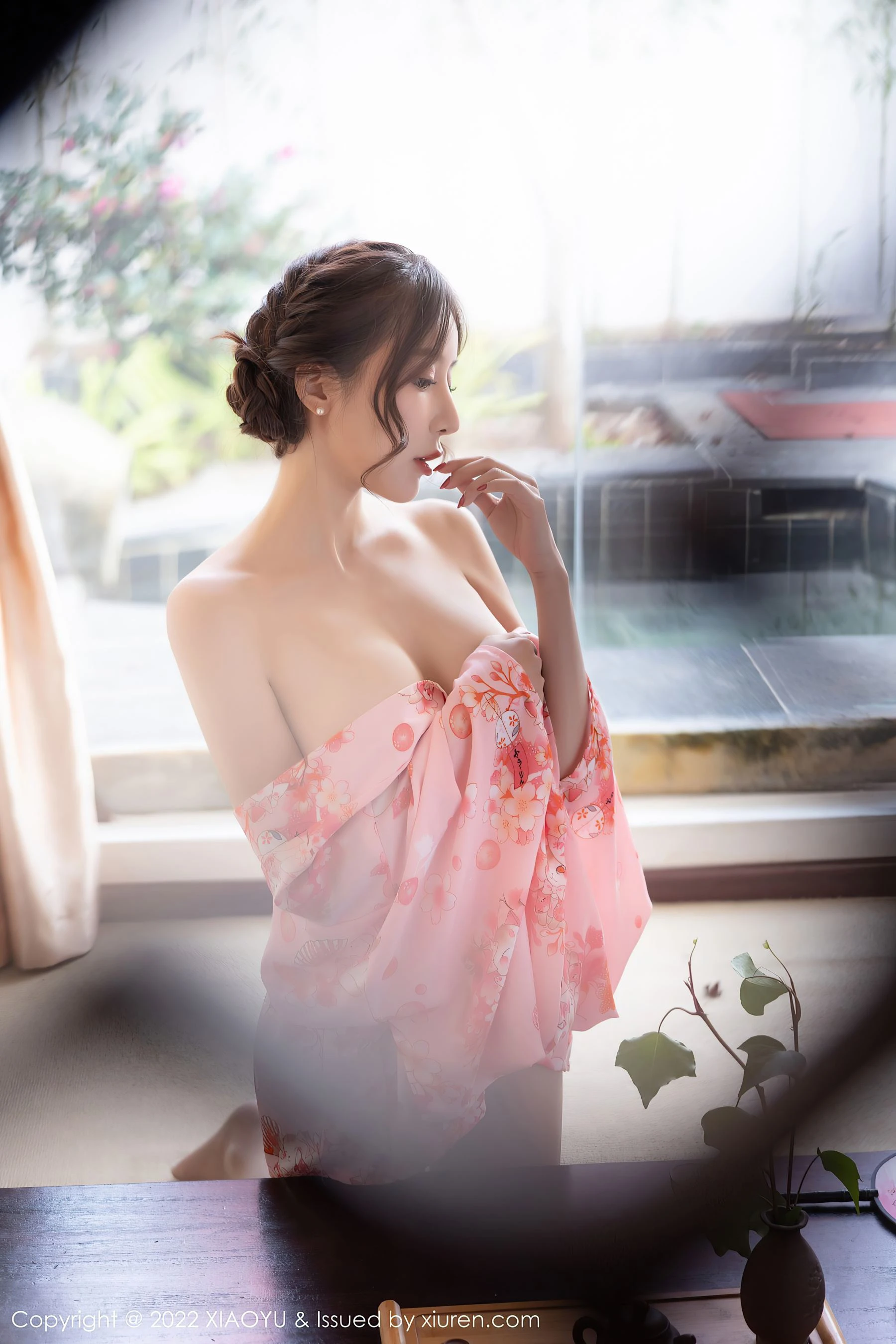 语画界 VOL.754 王馨瑶yanni 云南旅拍蕾丝写真