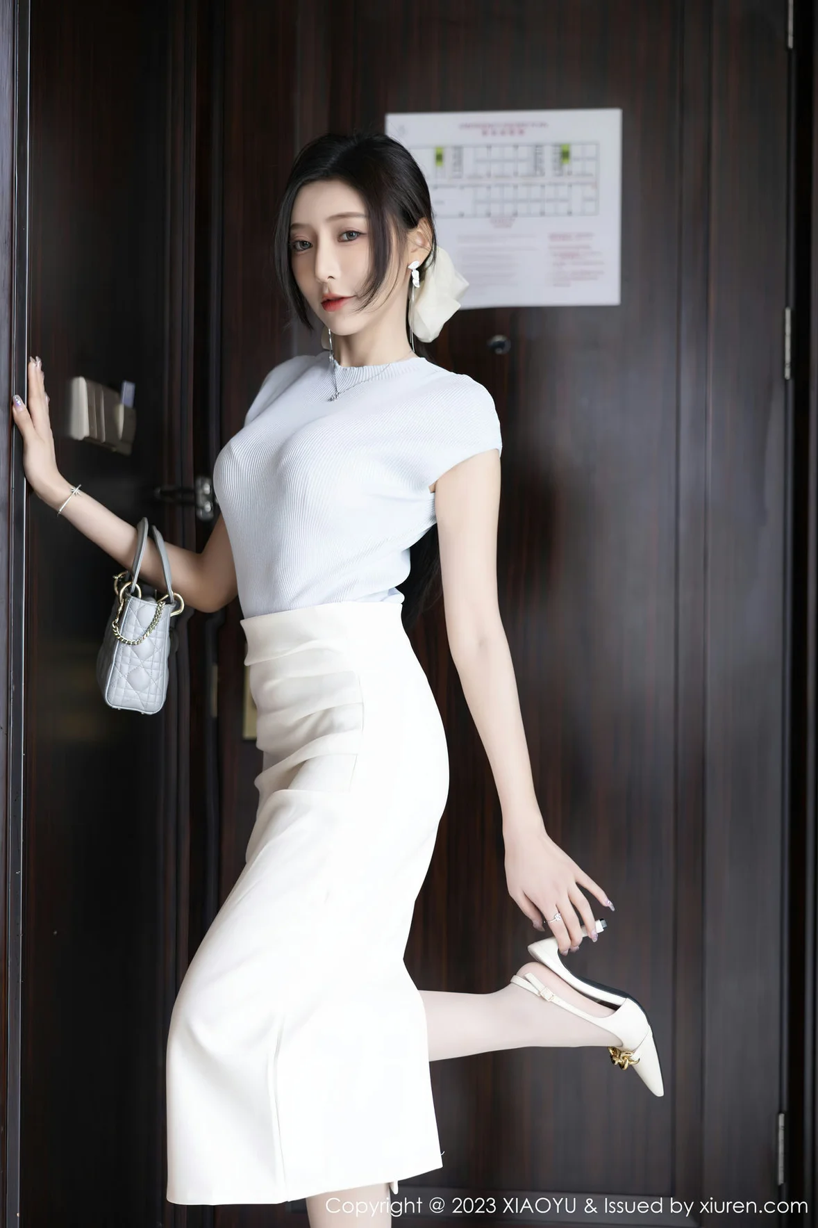 XIAOYU 语画界 Vol.1059 王馨瑶yanni 淡粉色内衣性感写真 [85P]