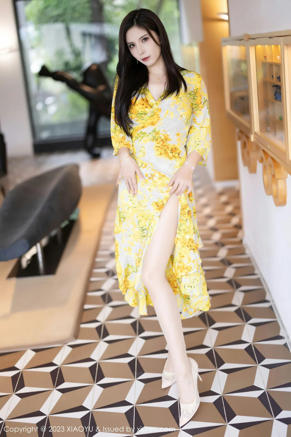 XIAOYU 语画 Vol.1066 小蛮妖Yummy 诱人原色丝袜贵州旅拍写真 [88P]