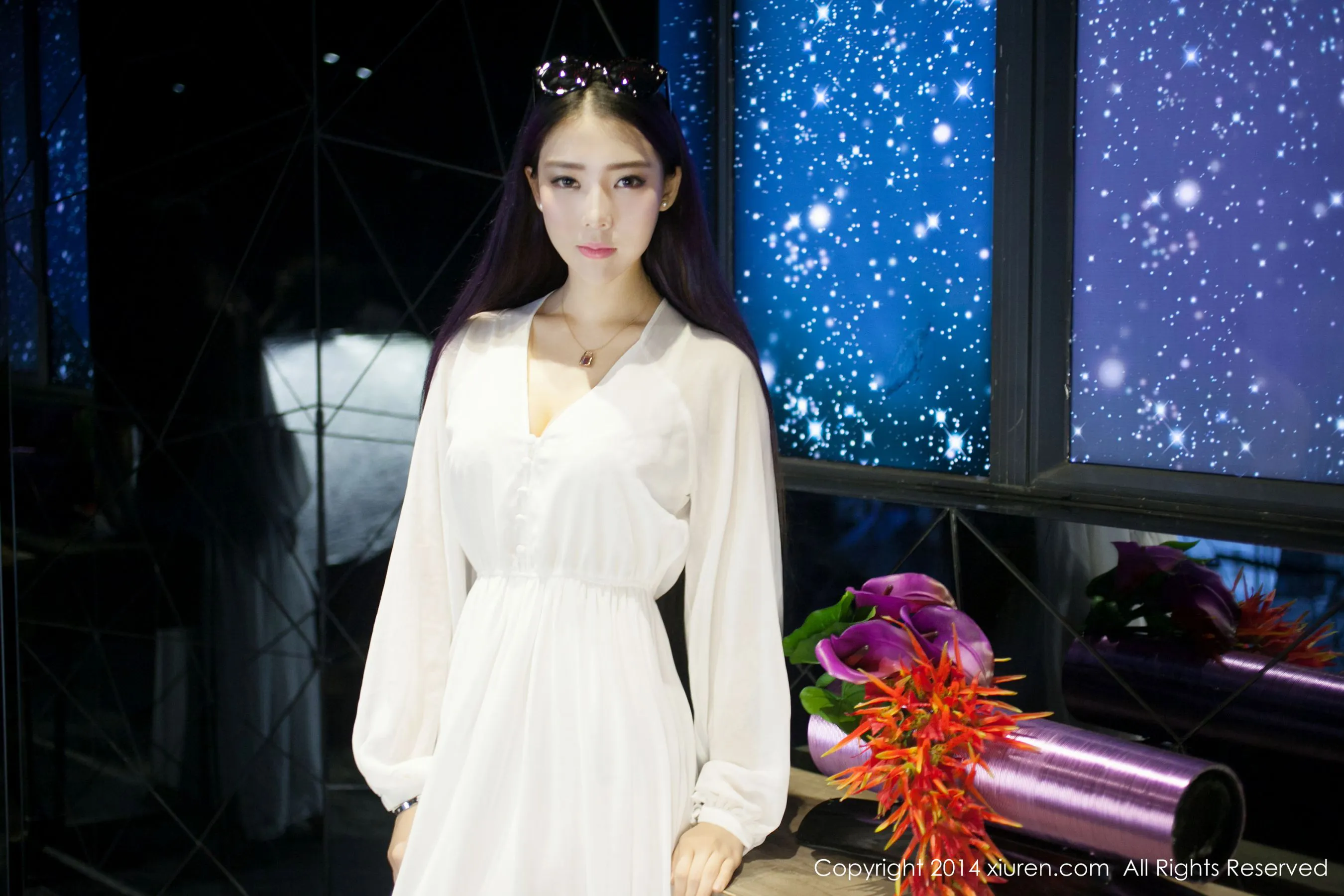 夢娜Vanessa《款款而来的特级女神》 秀人网 No.131