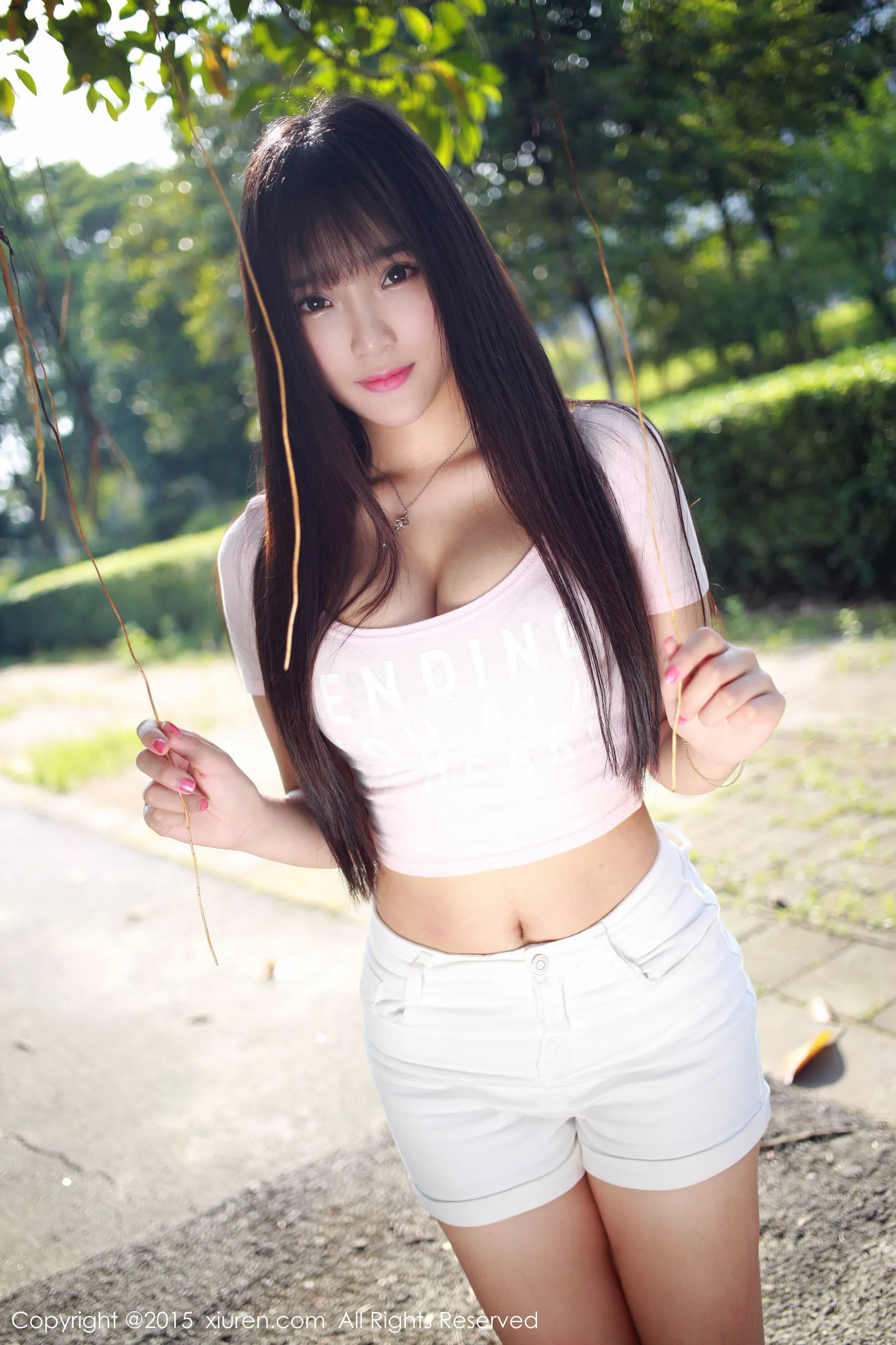 夏瑶baby《清新热裤妹子外拍》 秀人网 No.345