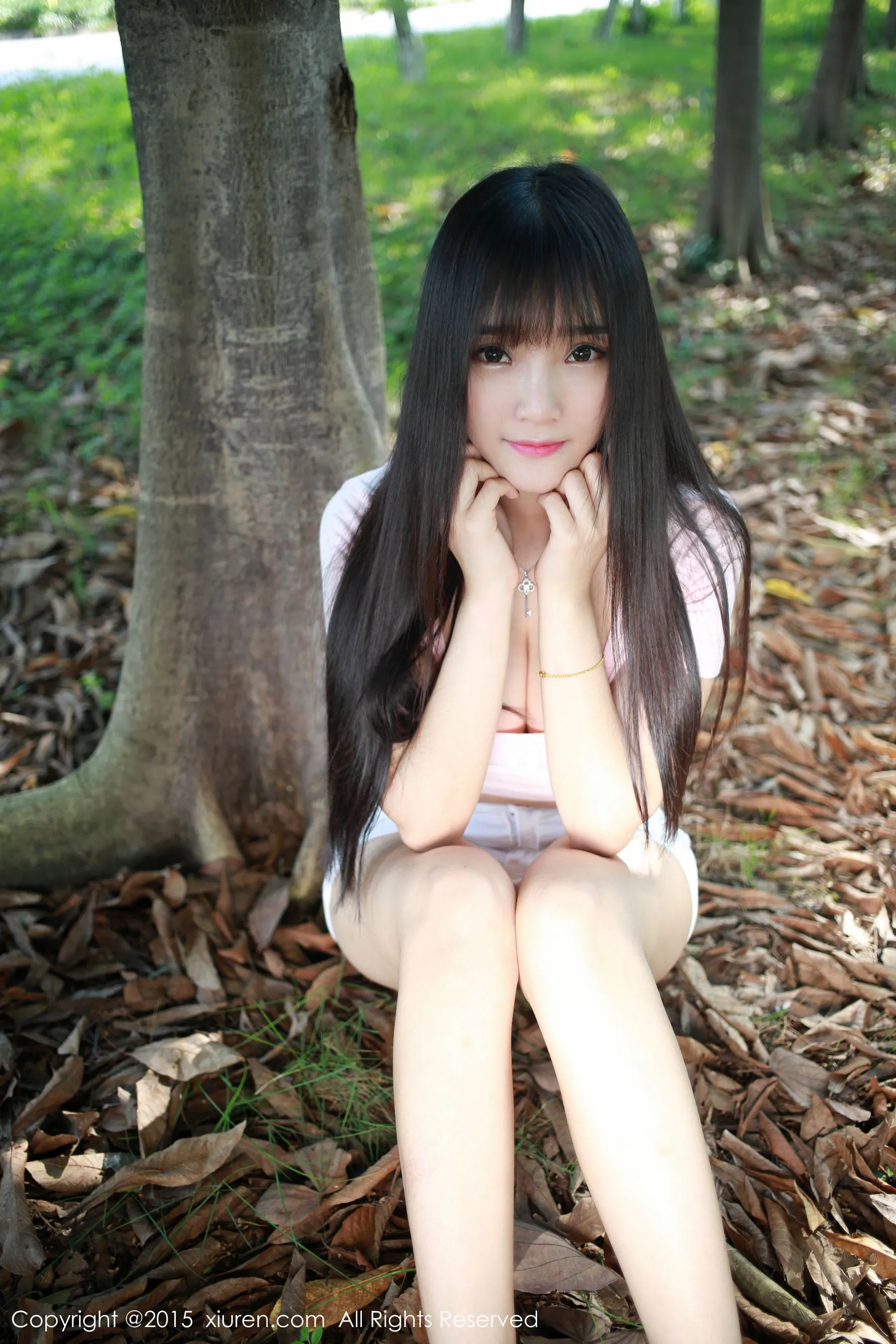 夏瑶baby《清新热裤妹子外拍》 秀人网 No.345