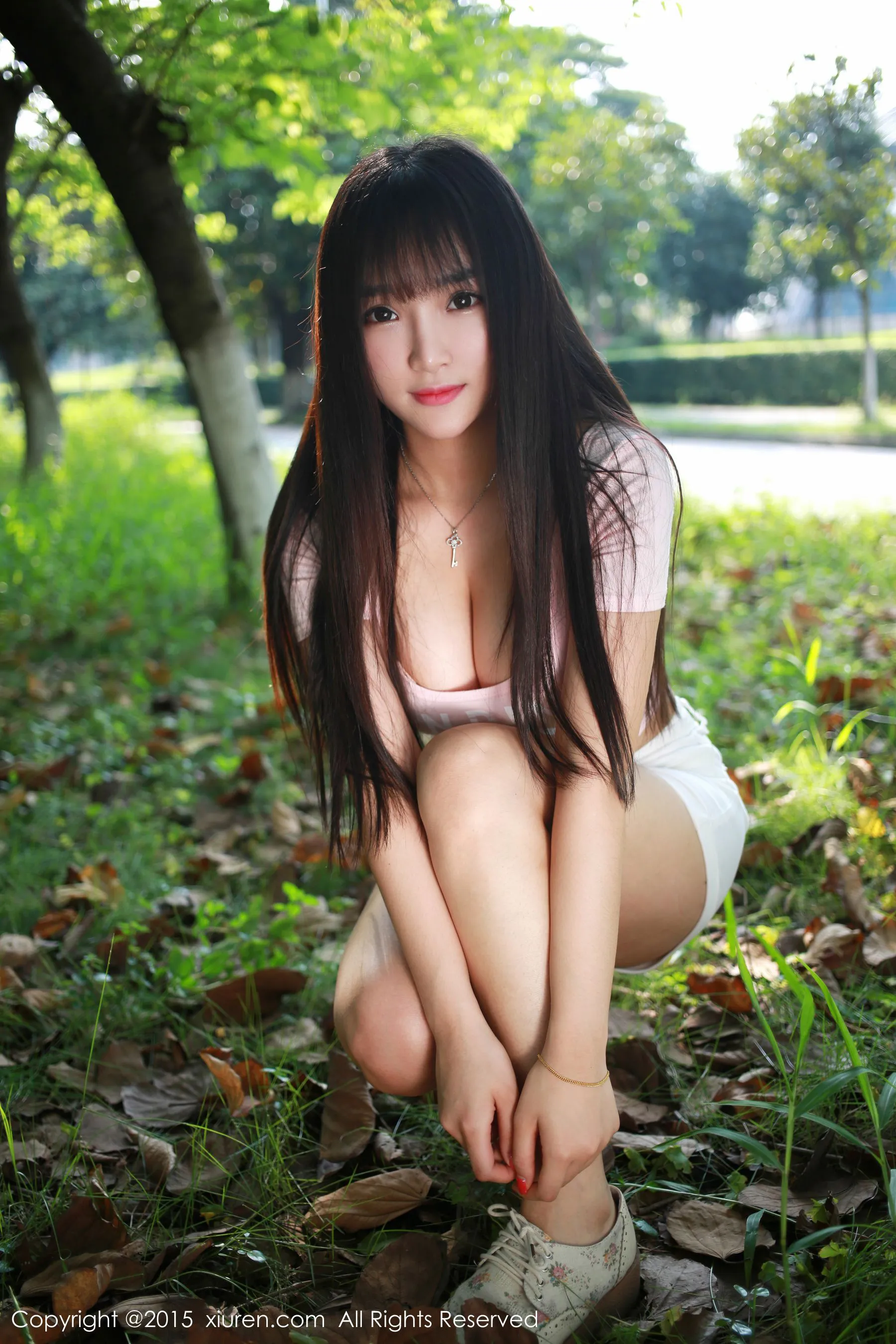 夏瑶baby《清新热裤妹子外拍》 秀人网 No.345
