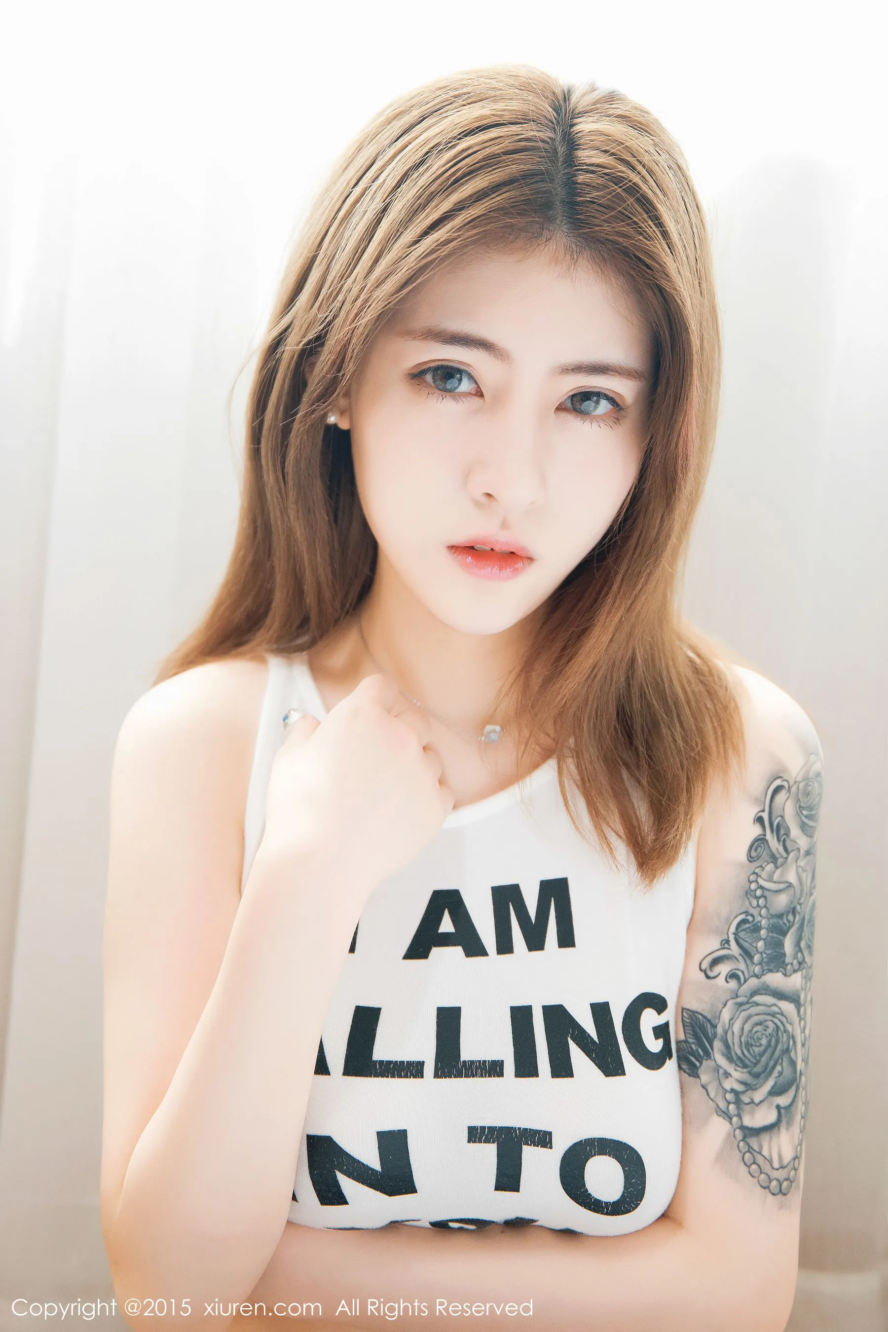 新人模特@CherryBlessU 的私房写真片 秀人网 No.384