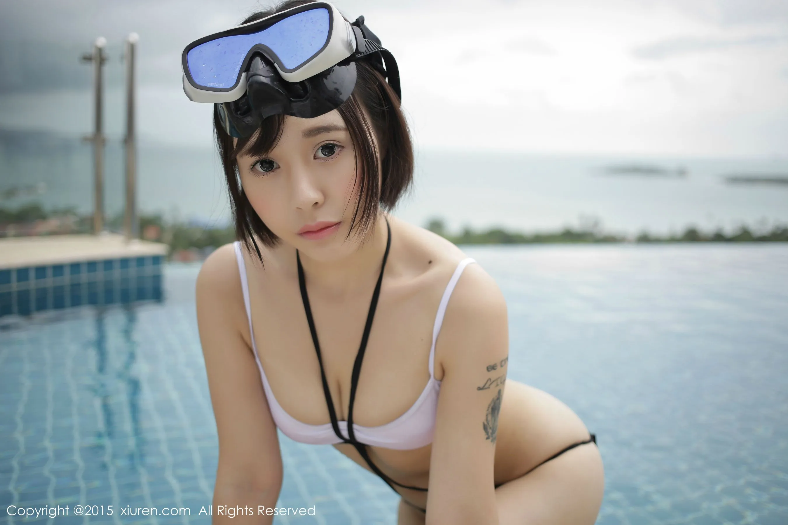 Evelyn艾莉《苏梅旅拍》2套比基尼 秀人网 No.434