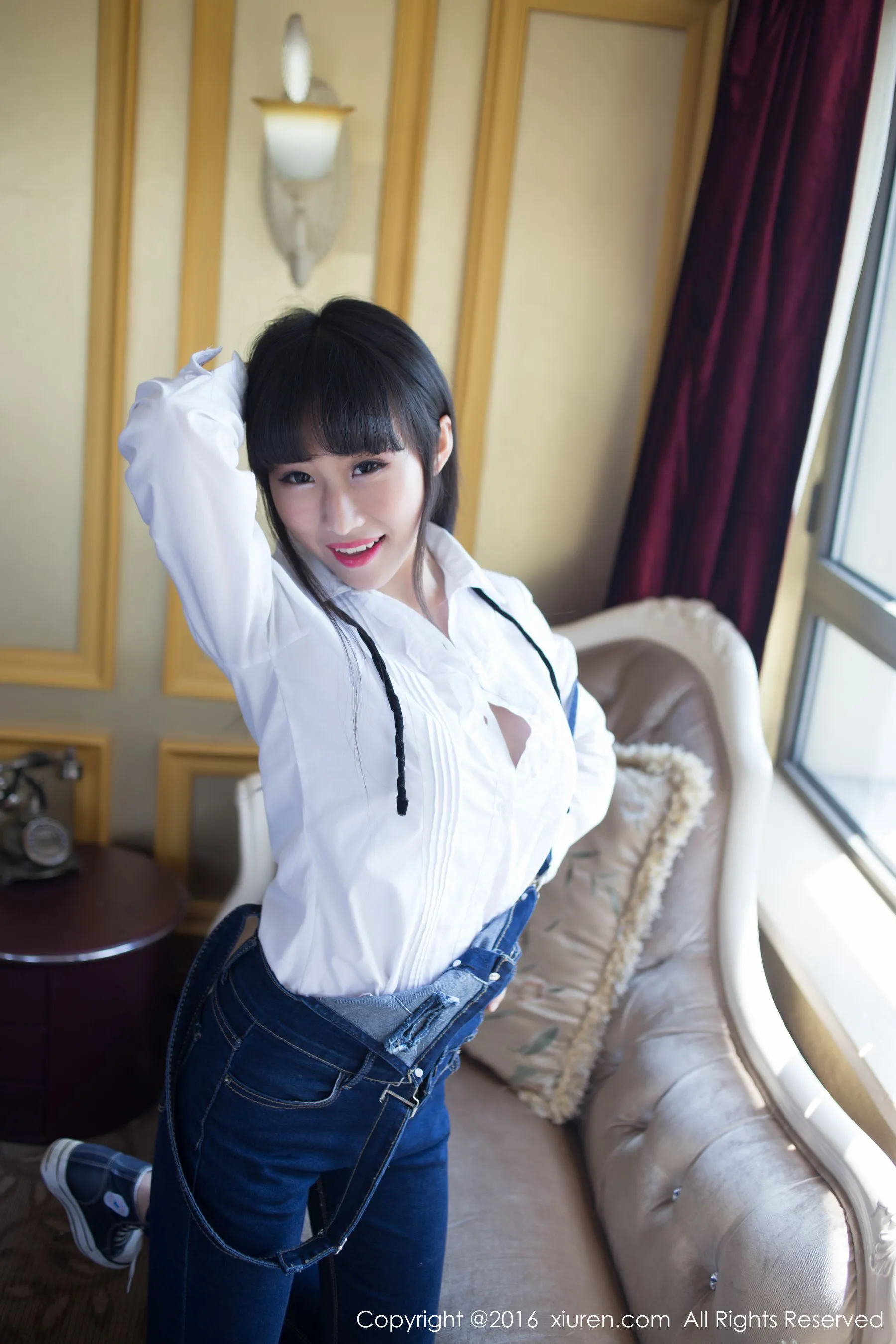 月音瞳《来自武汉的童颜巨乳妹子》 秀人网 No.520