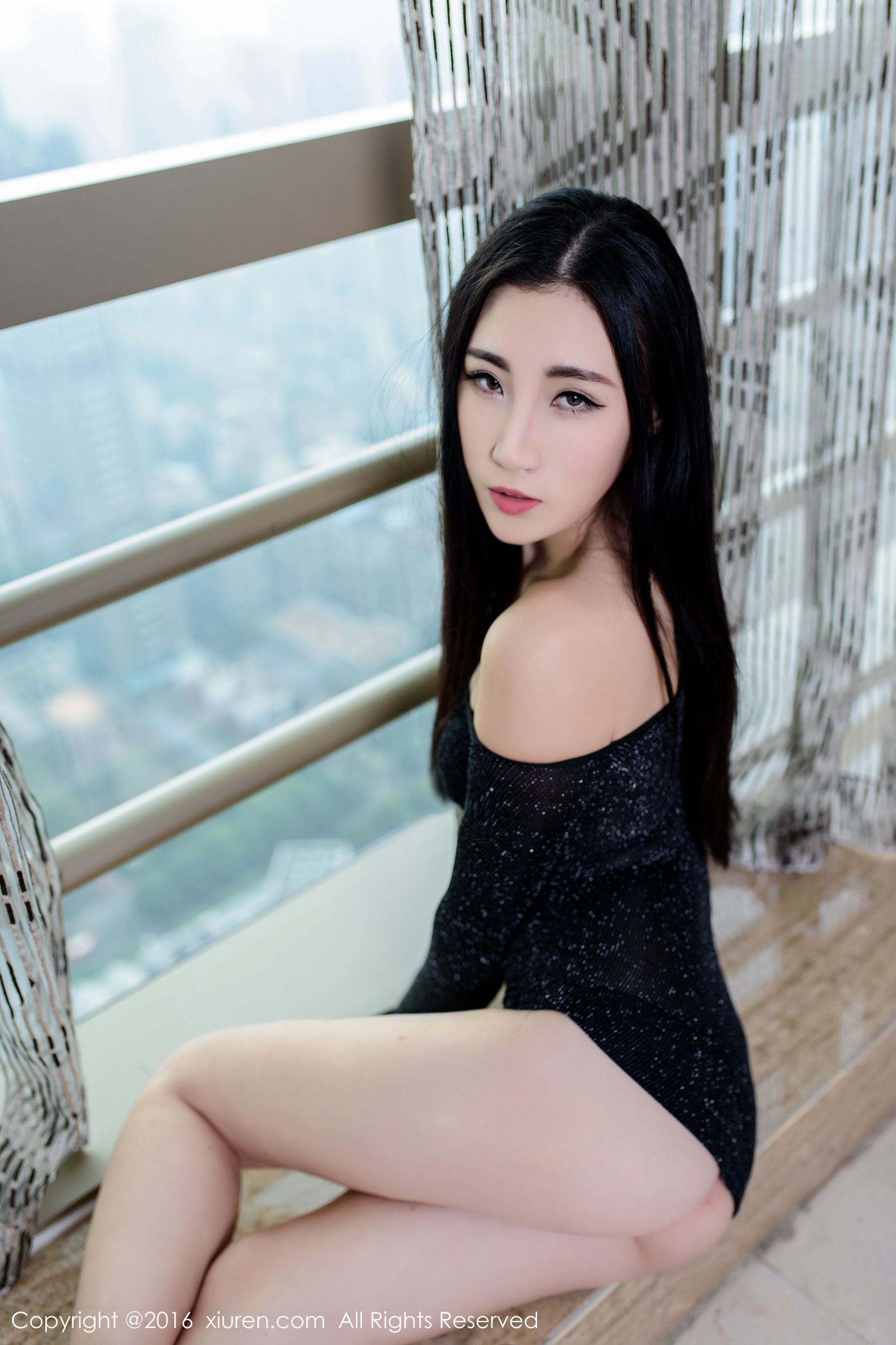 Wendy智秀《成熟知性，翘臀细腰，尽显妖娆》 秀人网 No.602