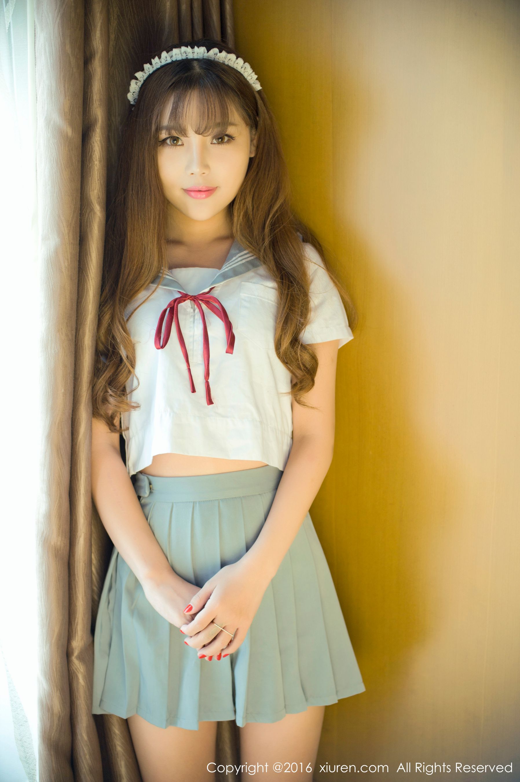 周予然《高中校服户外爆乳,经典日系校服》 秀人网 No.651