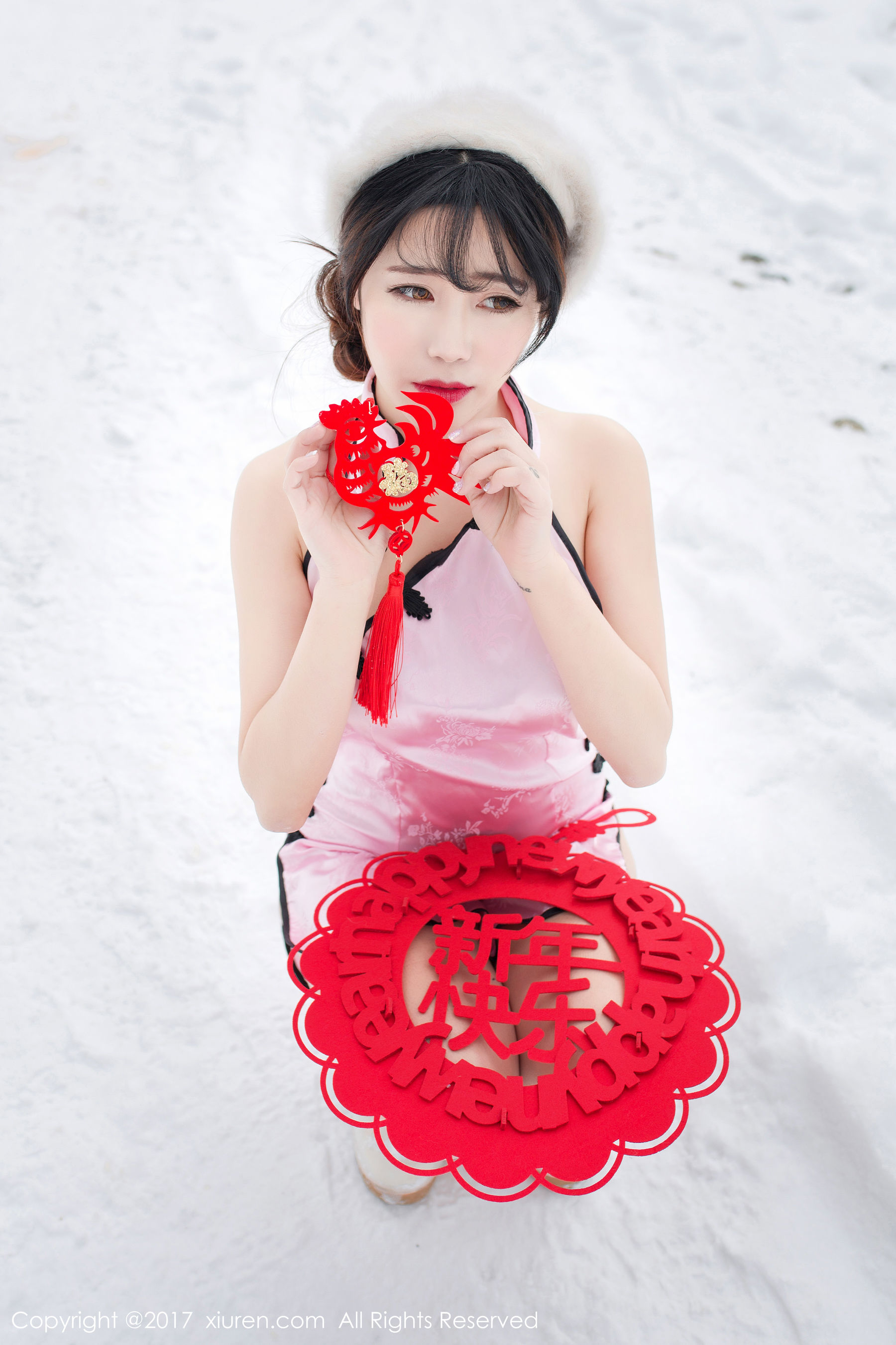 兜豆靓Youlina《新年贺岁》 秀人网XIUREN No.686