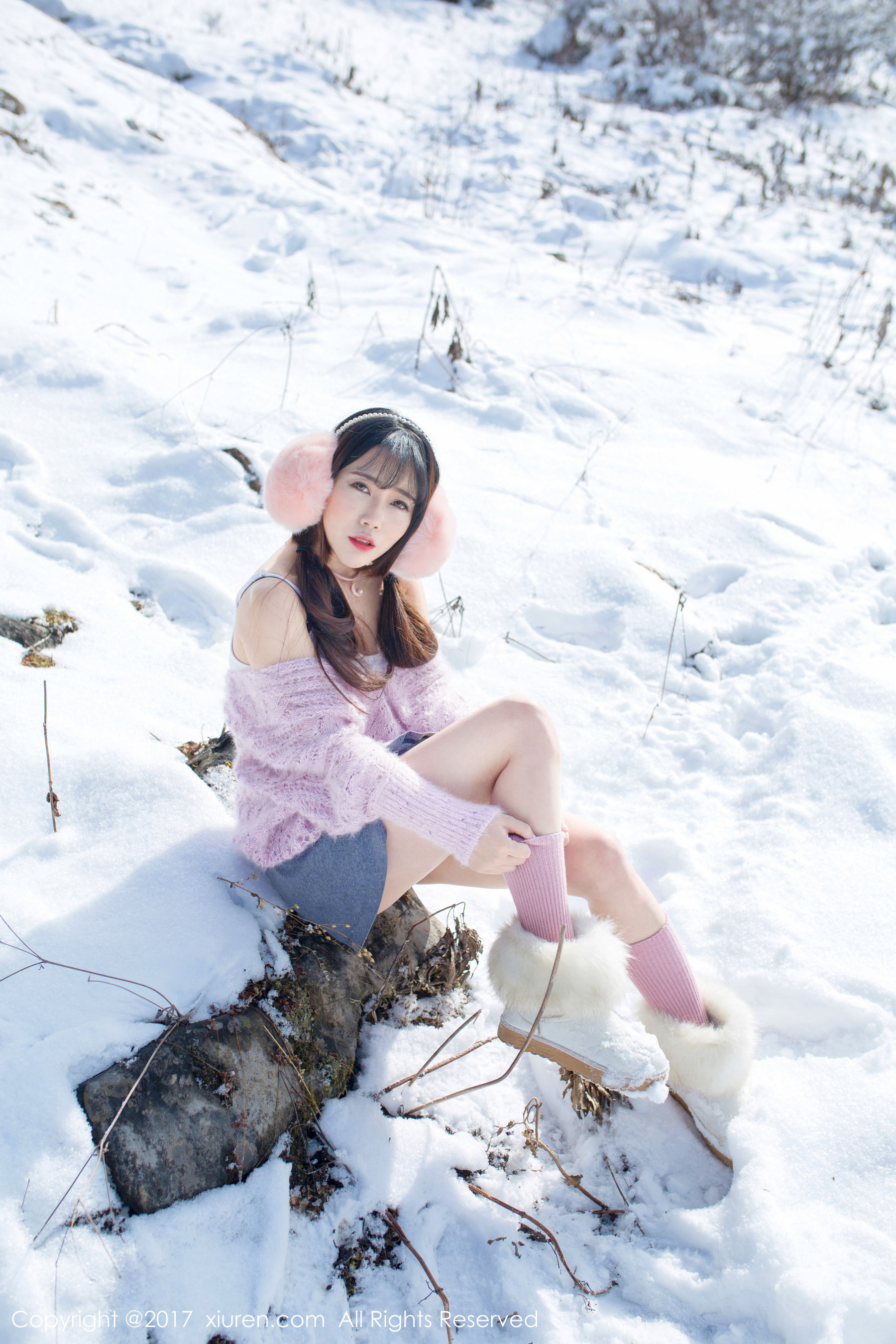 兜豆靓Youlina《冬天雪地人体摄影》 秀人网XIUREN No.720