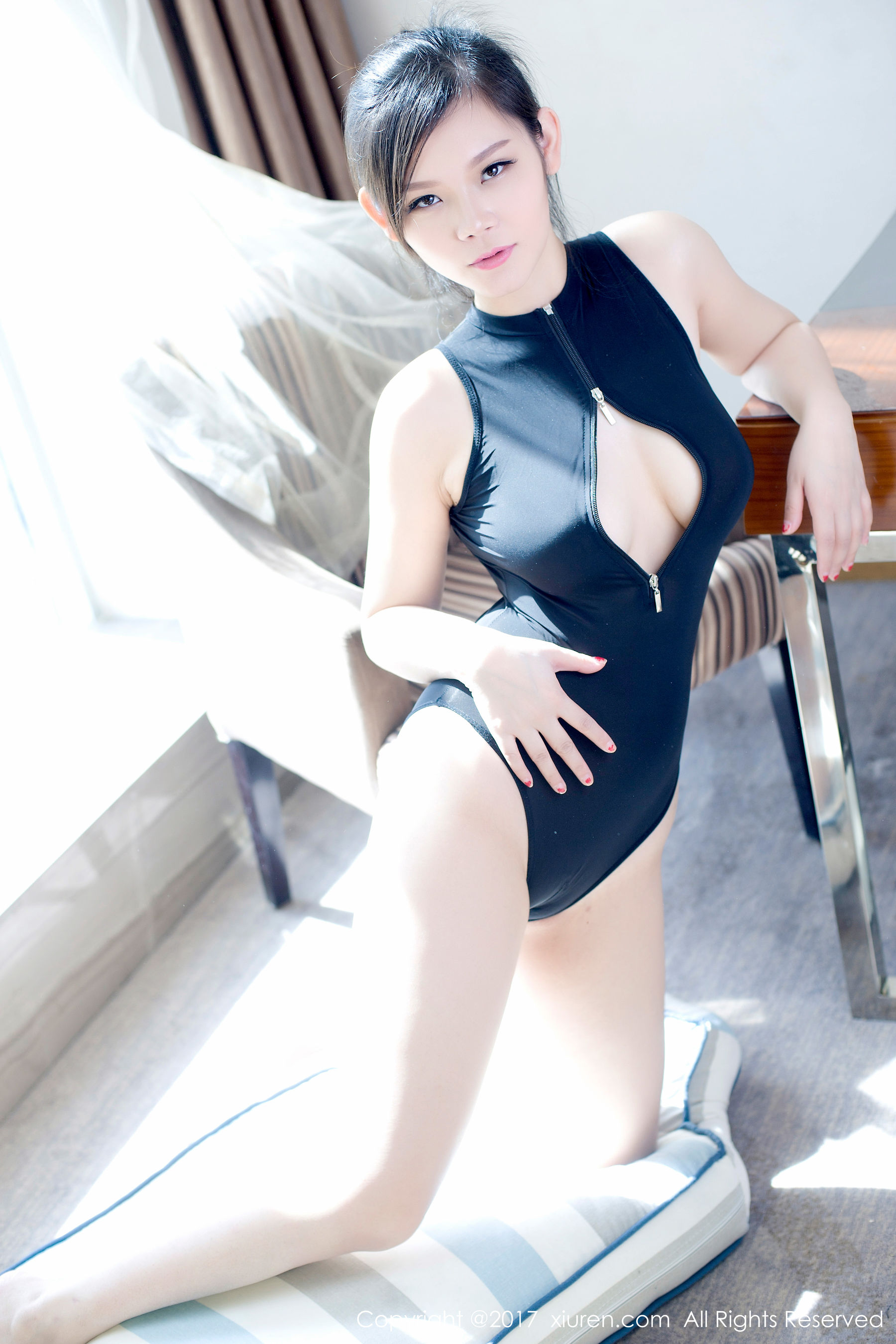 黎美儿Cici《情趣连体服+比基尼+开胸泳装》 秀人网XIUREN No.728