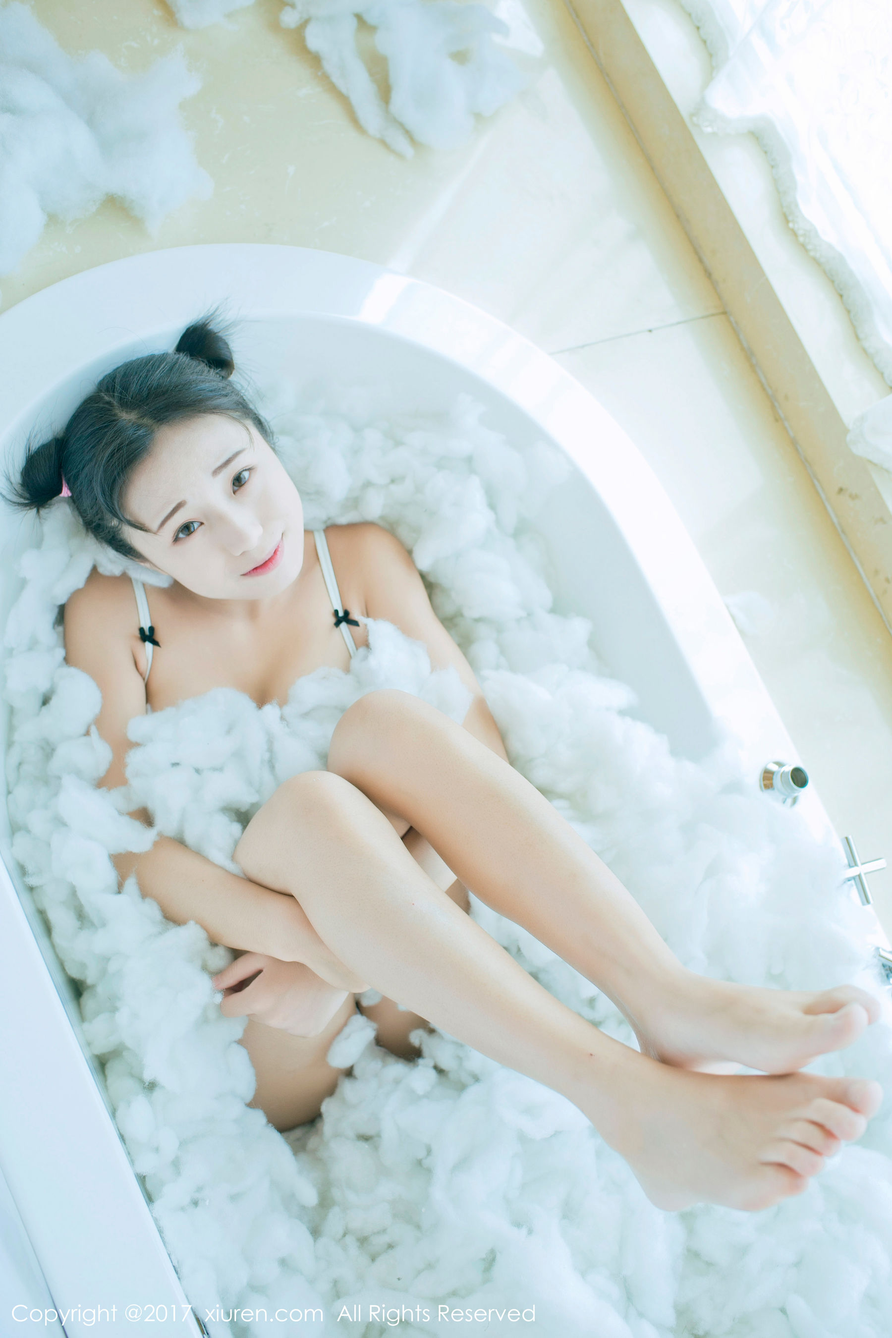 仓井优香《白色蕾丝吊带系列+连体日系高中体操服》 XiuRen 秀人网 NO.805