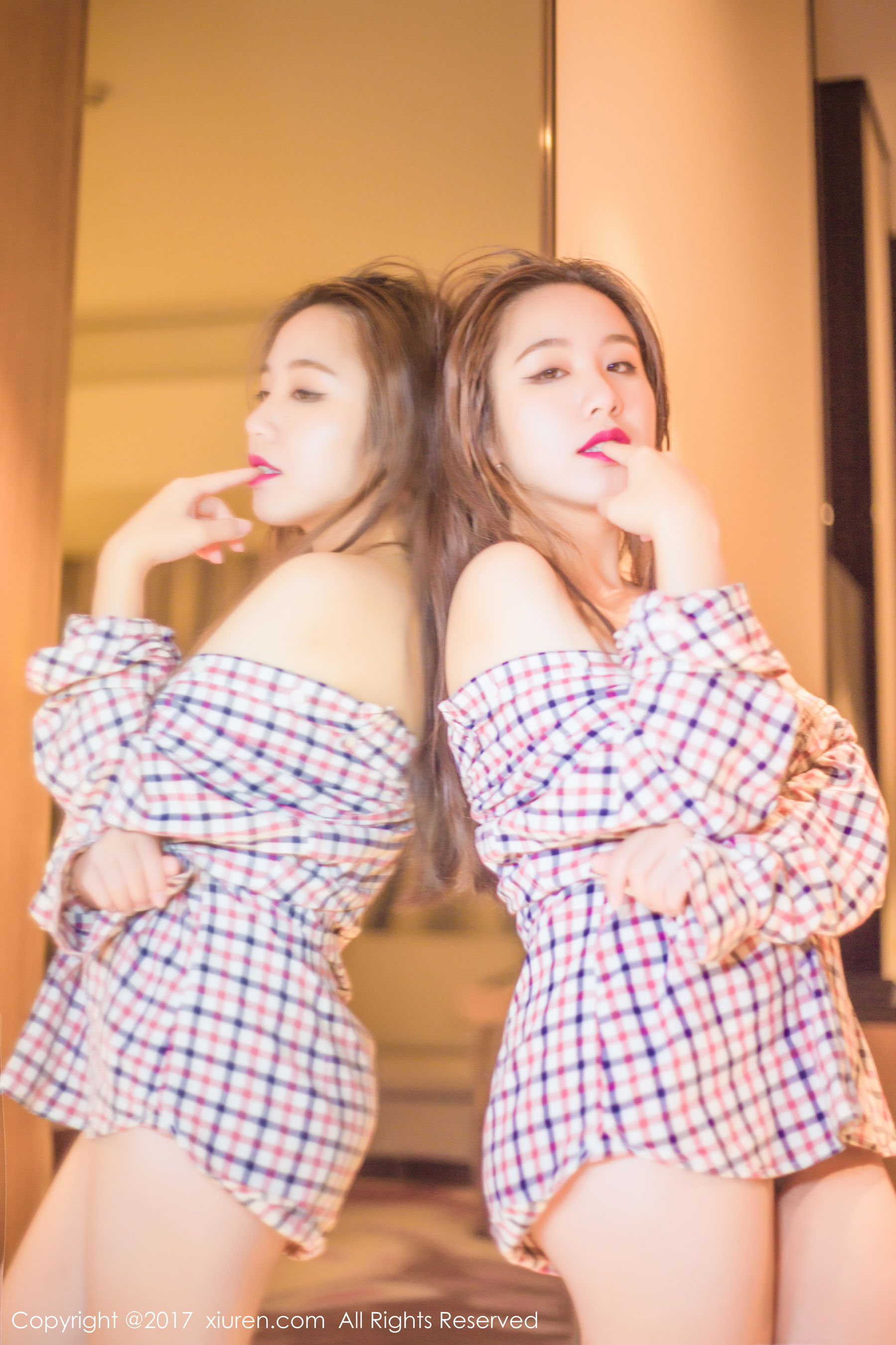 吃白菜的vi菜菜《性感女郎》 XiuRen 秀人网 NO.823