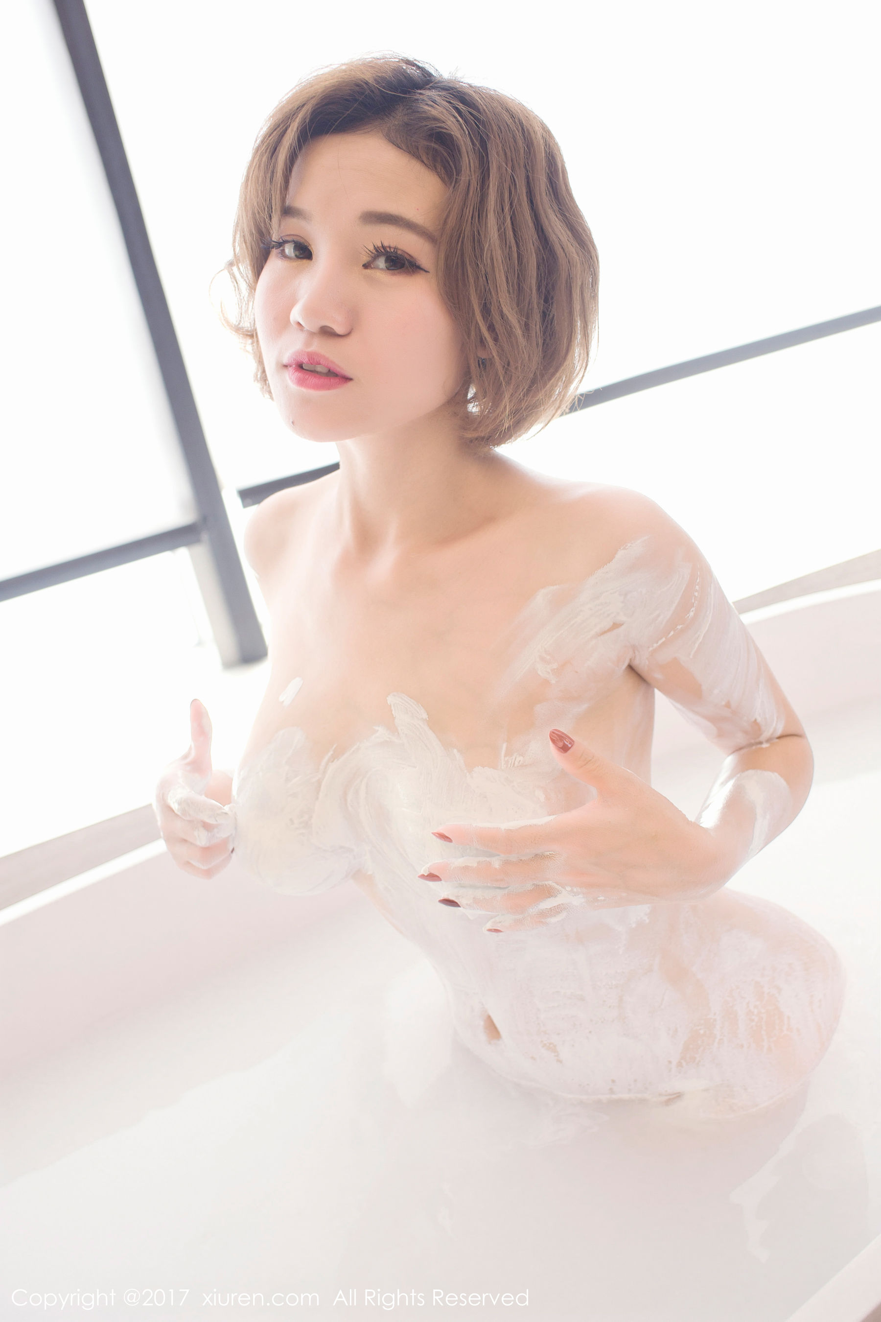 多香子《E罩杯大乳妹》 秀人 NO.844