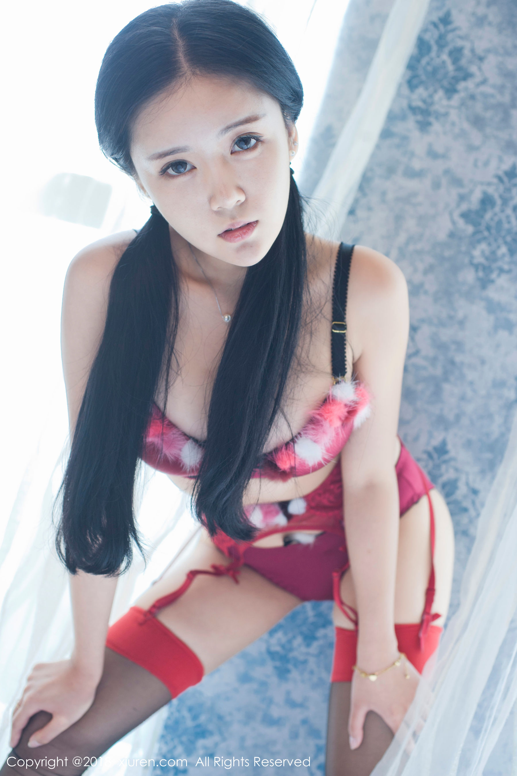 红气球《童颜巨乳稚气未脱小姑娘》 秀人 No.932